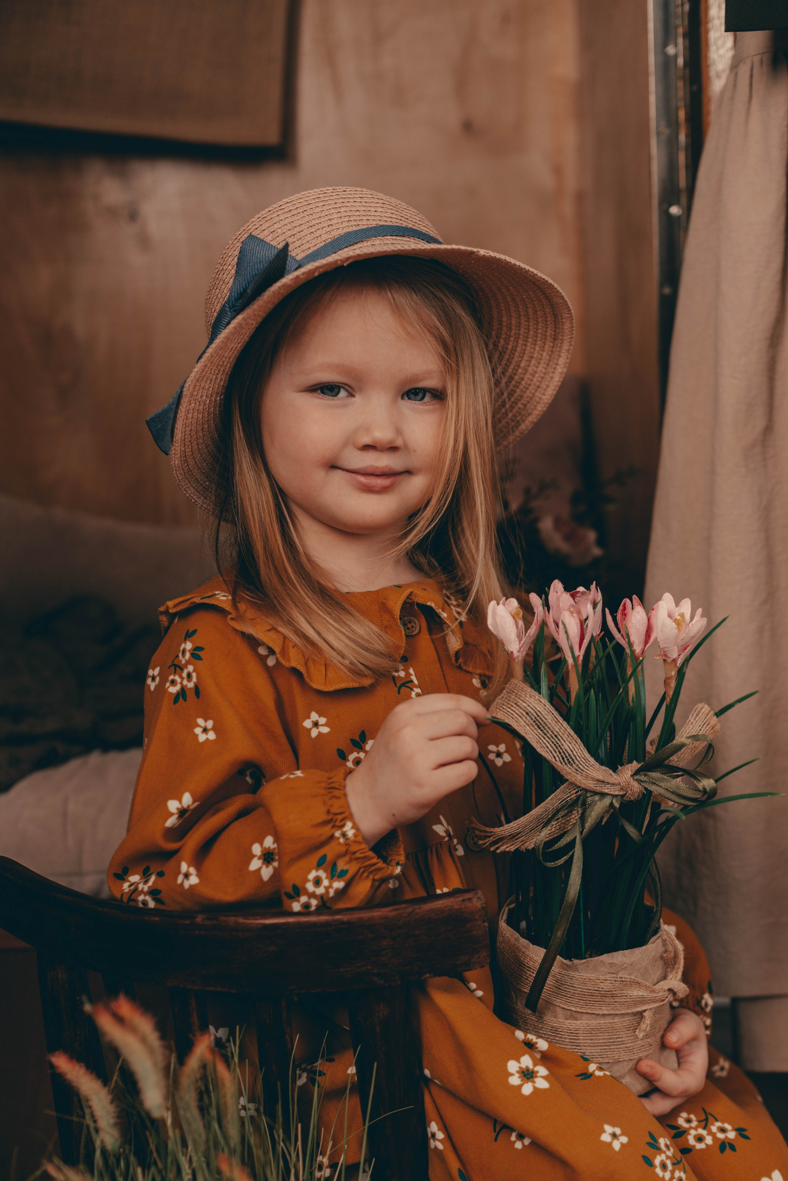 Цветочница / Детская художественная портретная фото-съемка. Фотограф в Санкт-Петербурге Марина Парникова
