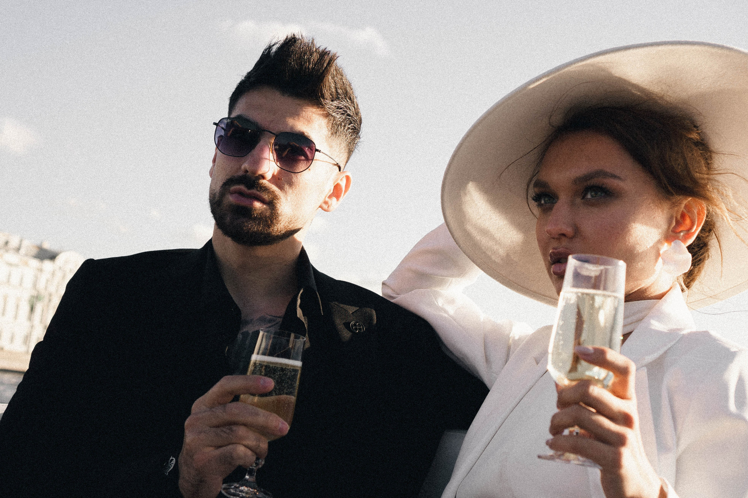 СВАДЕНБНАЯ СЬЕМКА НА КАТЕРЕ ПО КАНАЛАМ САНКТ-ПЕТЕРБУРГА И В АКВАТОРИИ НЕВЫ. Профессиональный фотограф, Санкт-Петербург — Виктория Богомолова