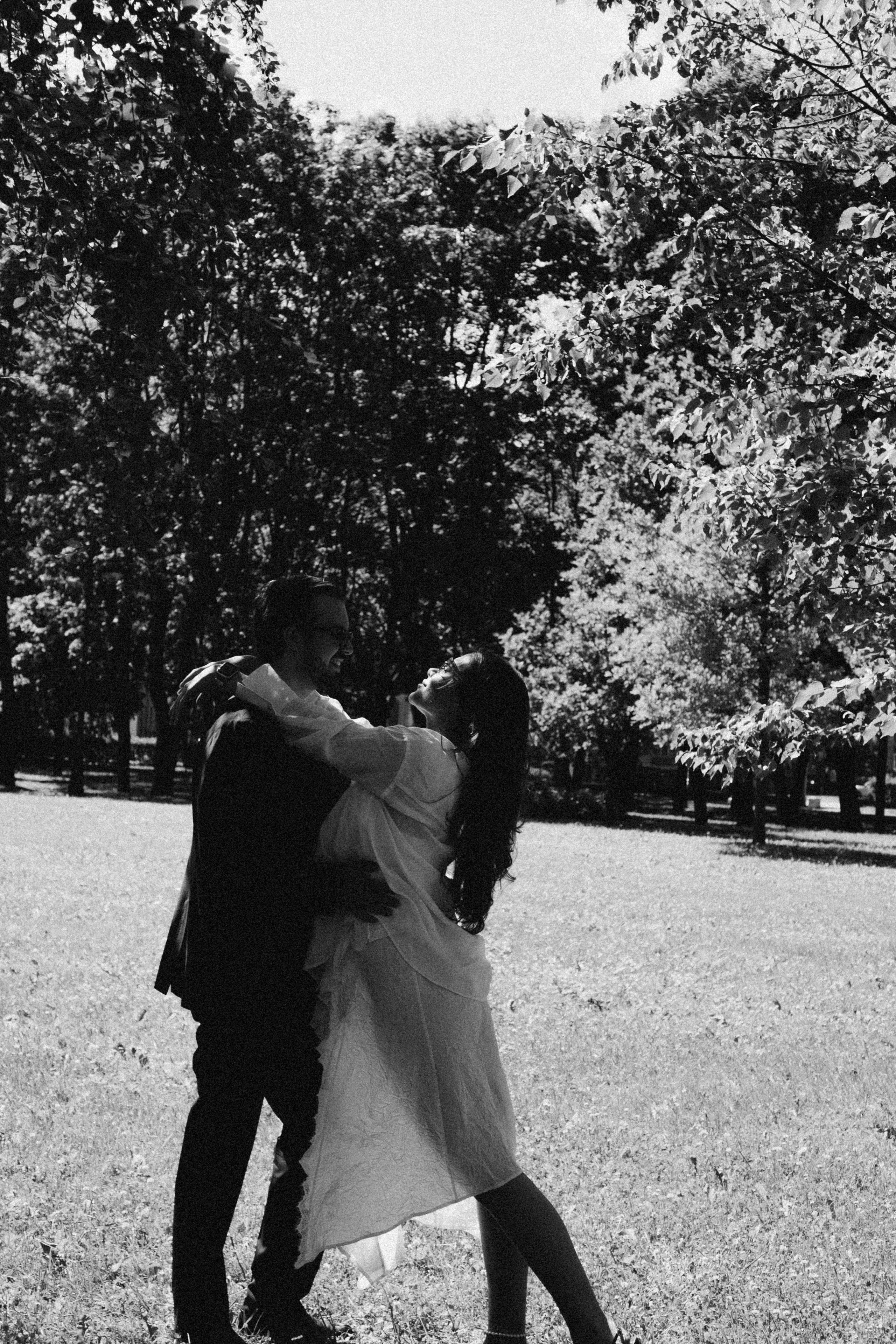 СВАДЕБНАЯ СЬЕМКА В ПАРКЕ ПОБЕДЫ И ПРОГУЛКА ПО МОСКОВСКОМУ ПРОСПЕКТУ. Профессиональный фотограф, Санкт-Петербург — Виктория Богомолова