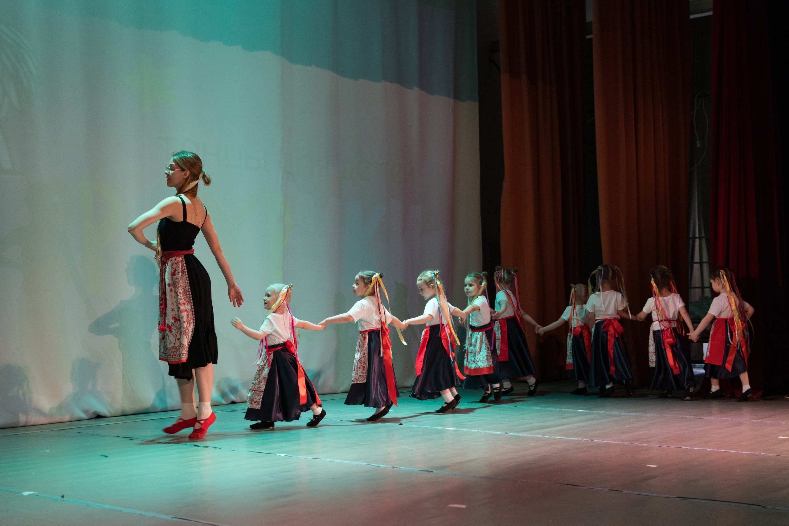 Большой концерт маленьких танцоров. Детский и контент фотограф Надя Волкова Санкт-Петербург