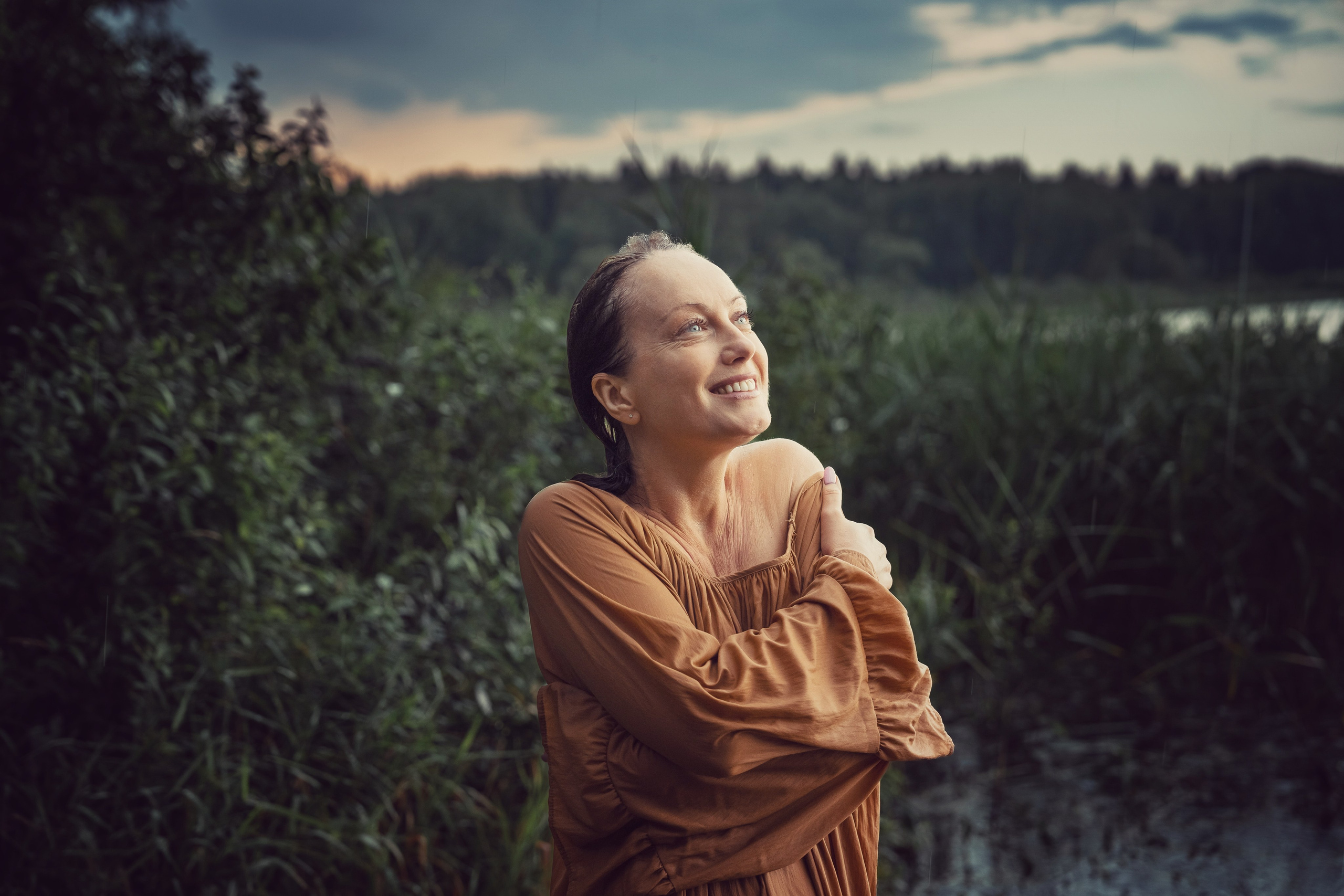 Женский портрет на природе