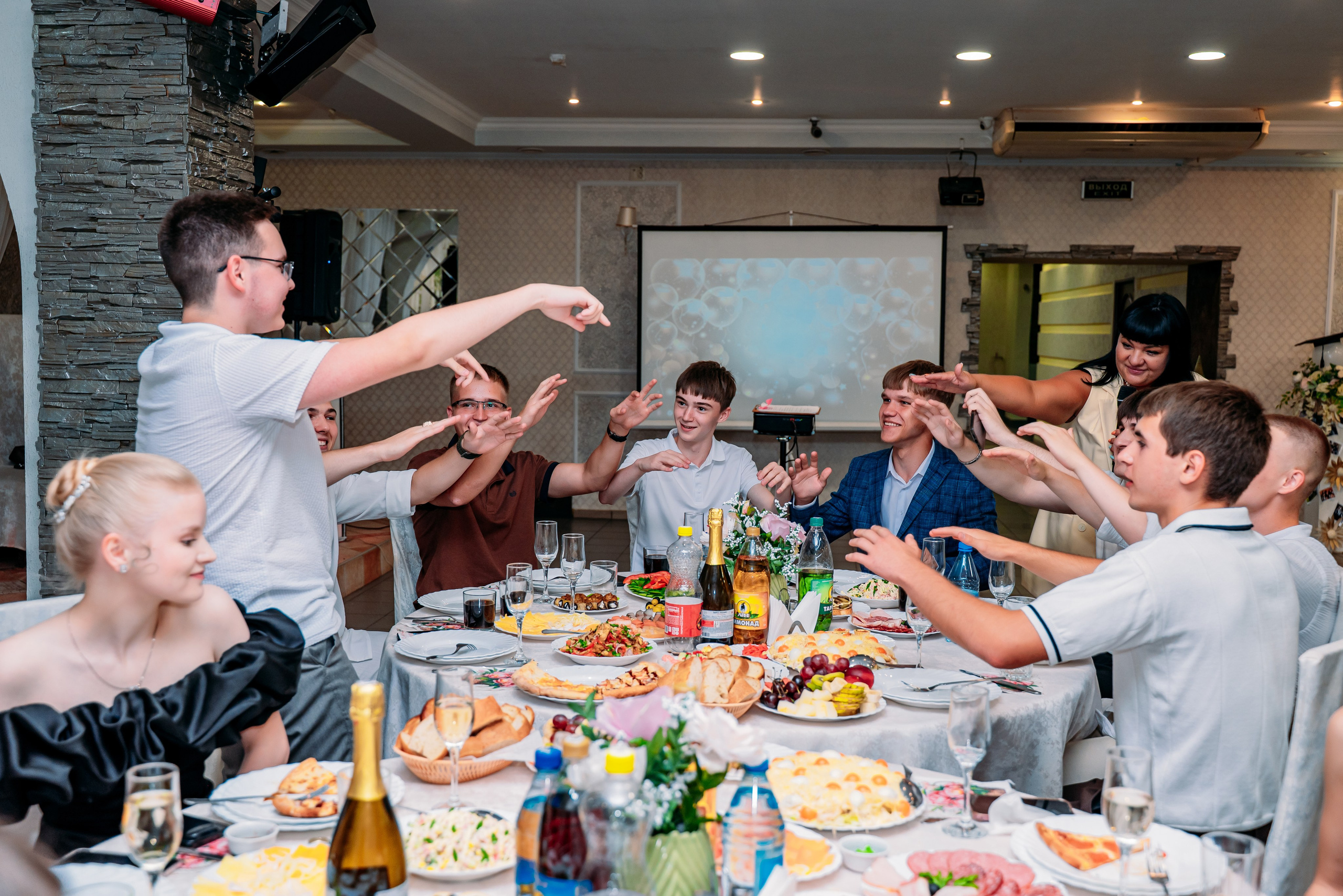 Выпускной 2026 школа14. Фотограф Алёна Царькова. Киселевск
