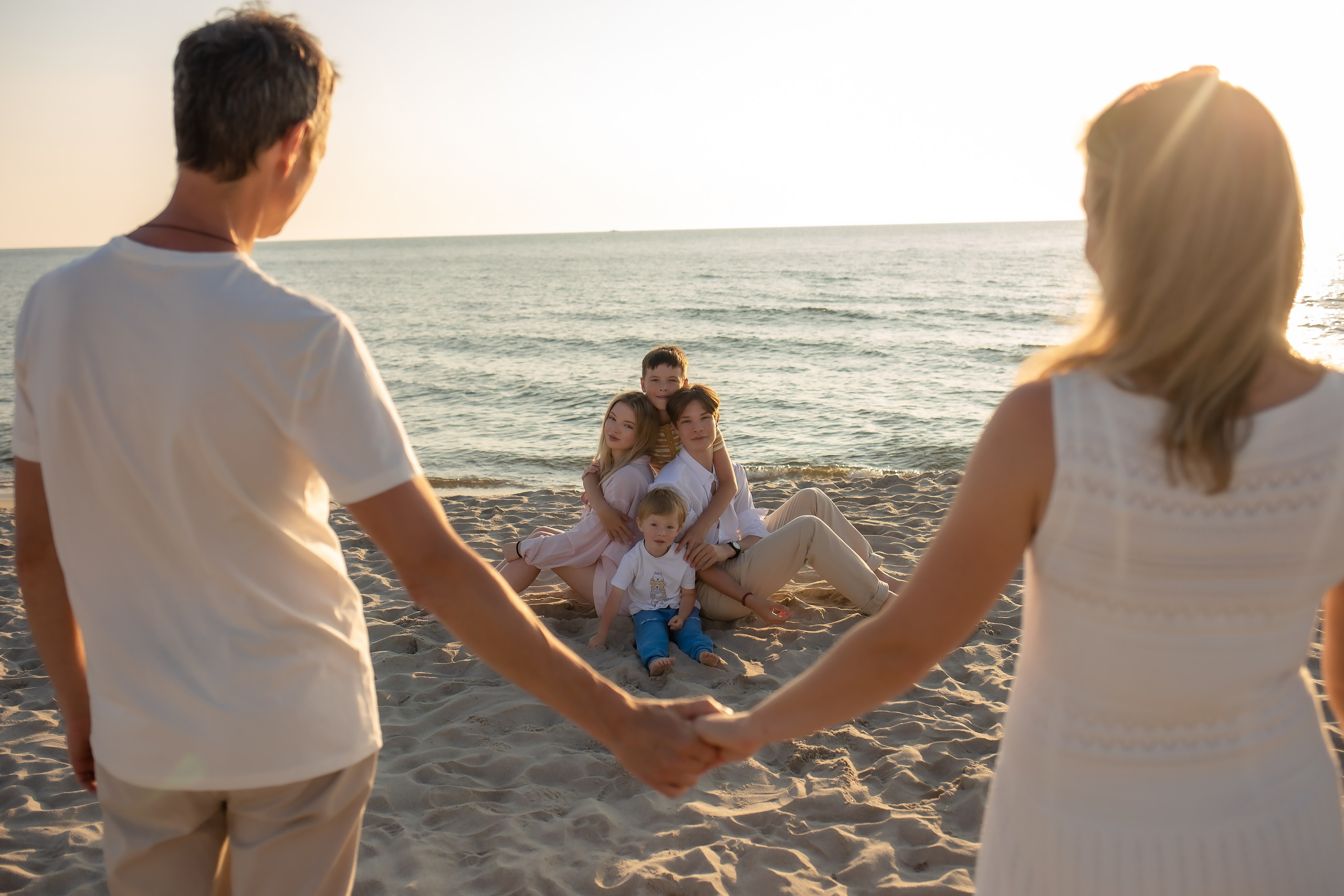 Екатерина и Антон. На закате. Фотограф в Калининграде Решетникова Алина