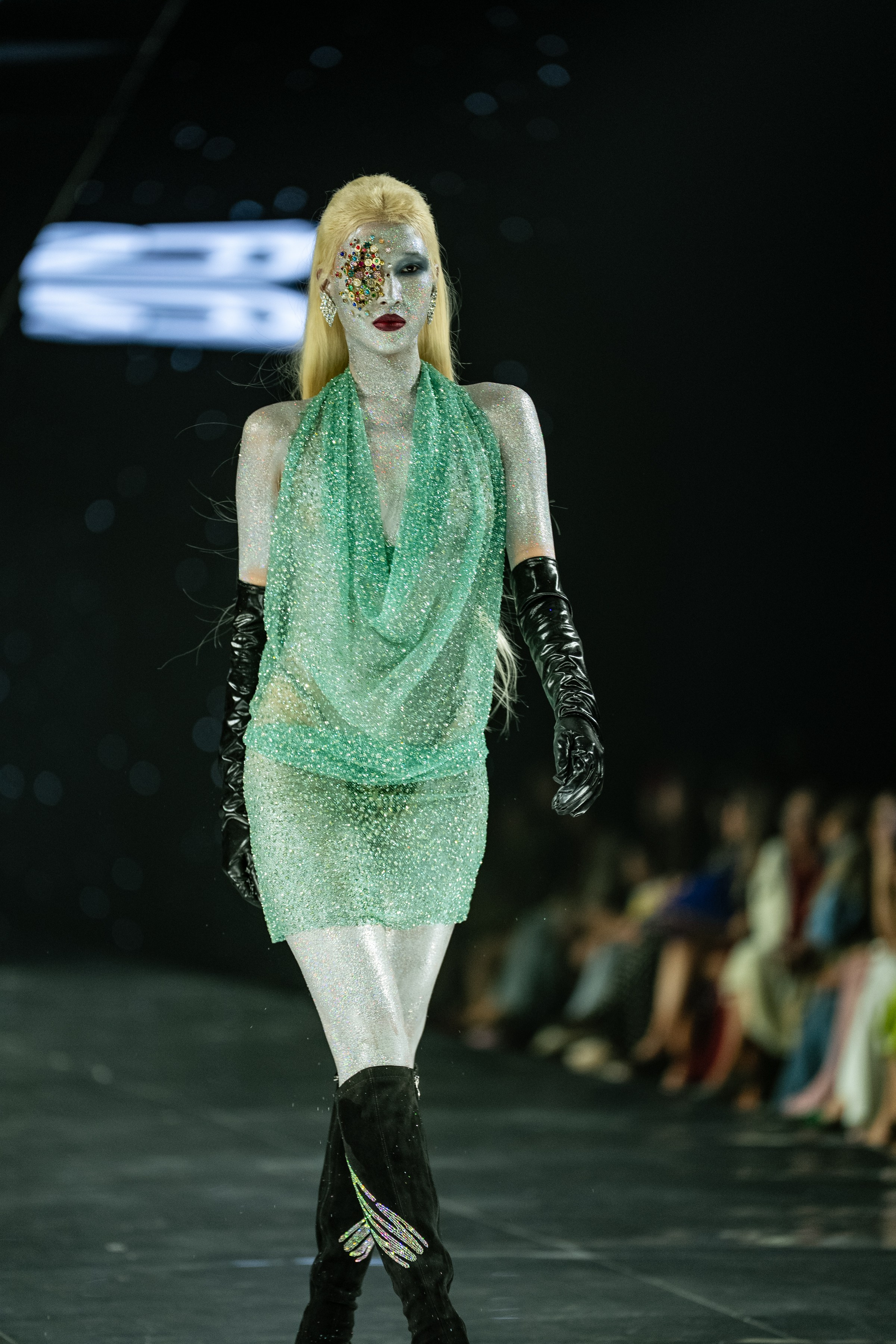 Visa Fashion Week YESYES. Сайт Алматинского НЮ АРТ, будуар и фэшн фотографа Дениса Карпенко