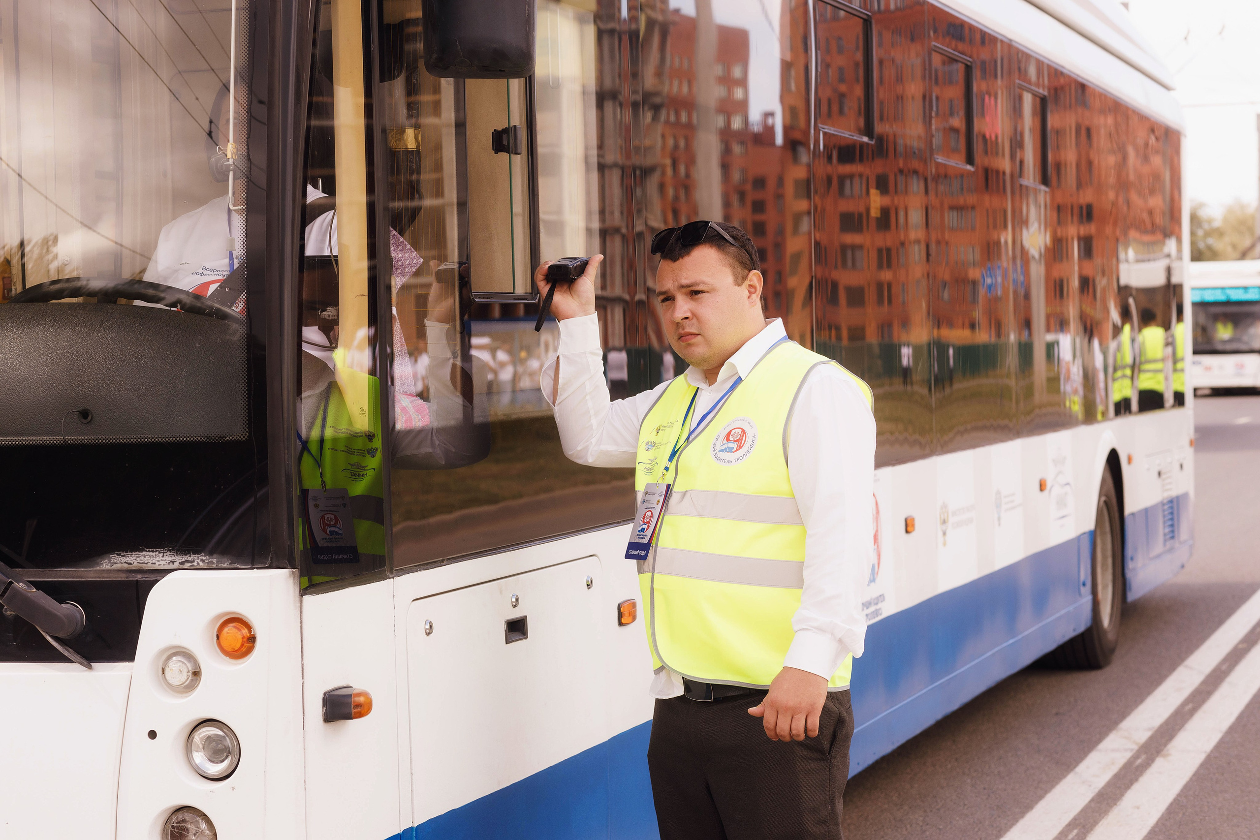 Лучший водитель троллейбуса России — 2024. Портретный и репортажный фотограф в Чебоксарах Андриян Чаркин