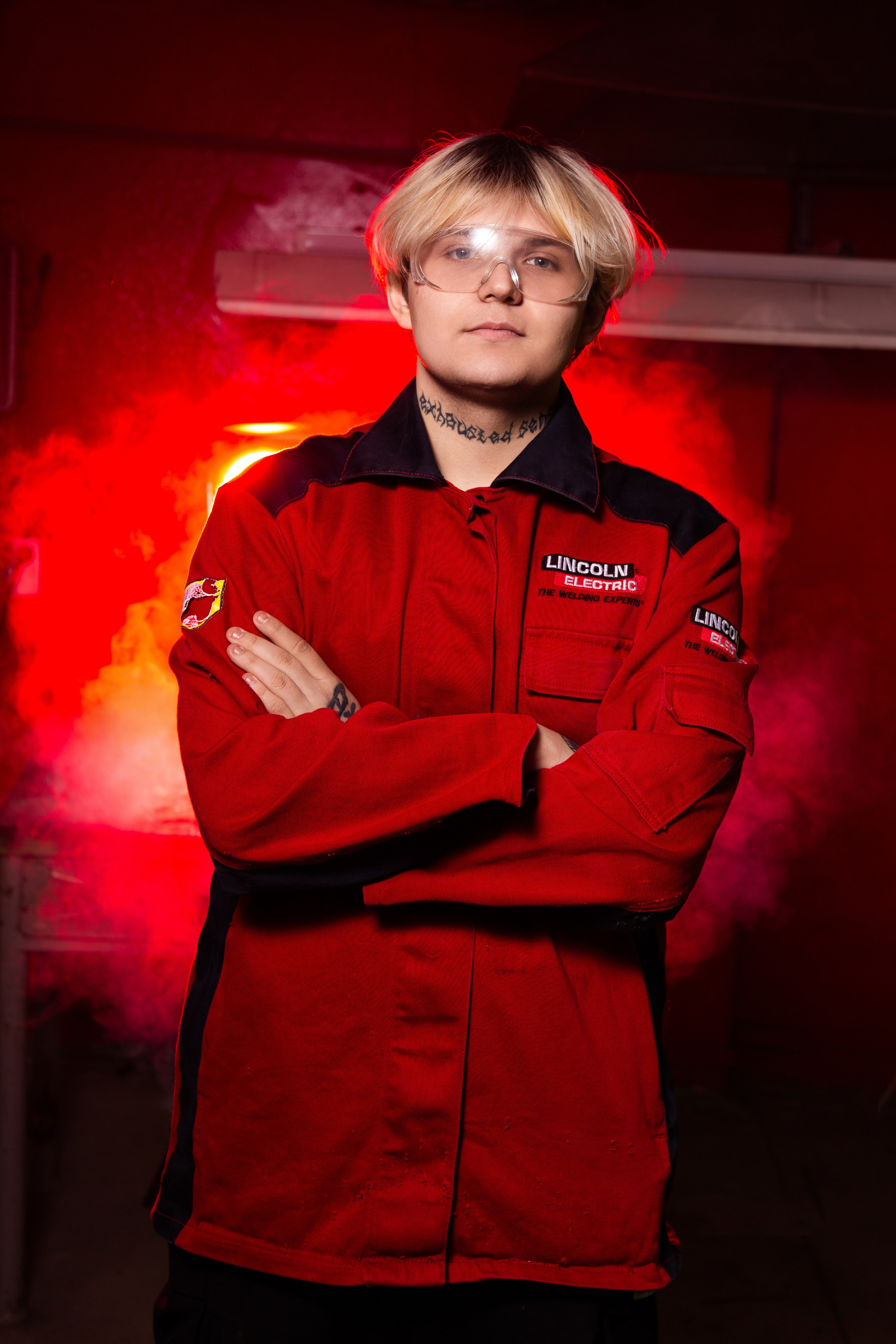 Портретная Фотосессия в Цеху для Выпускников Сварщиков | Твой Альбом Мценск. ТВОЙ АЛЬБОМ / ТВОИ ПРАВИЛА