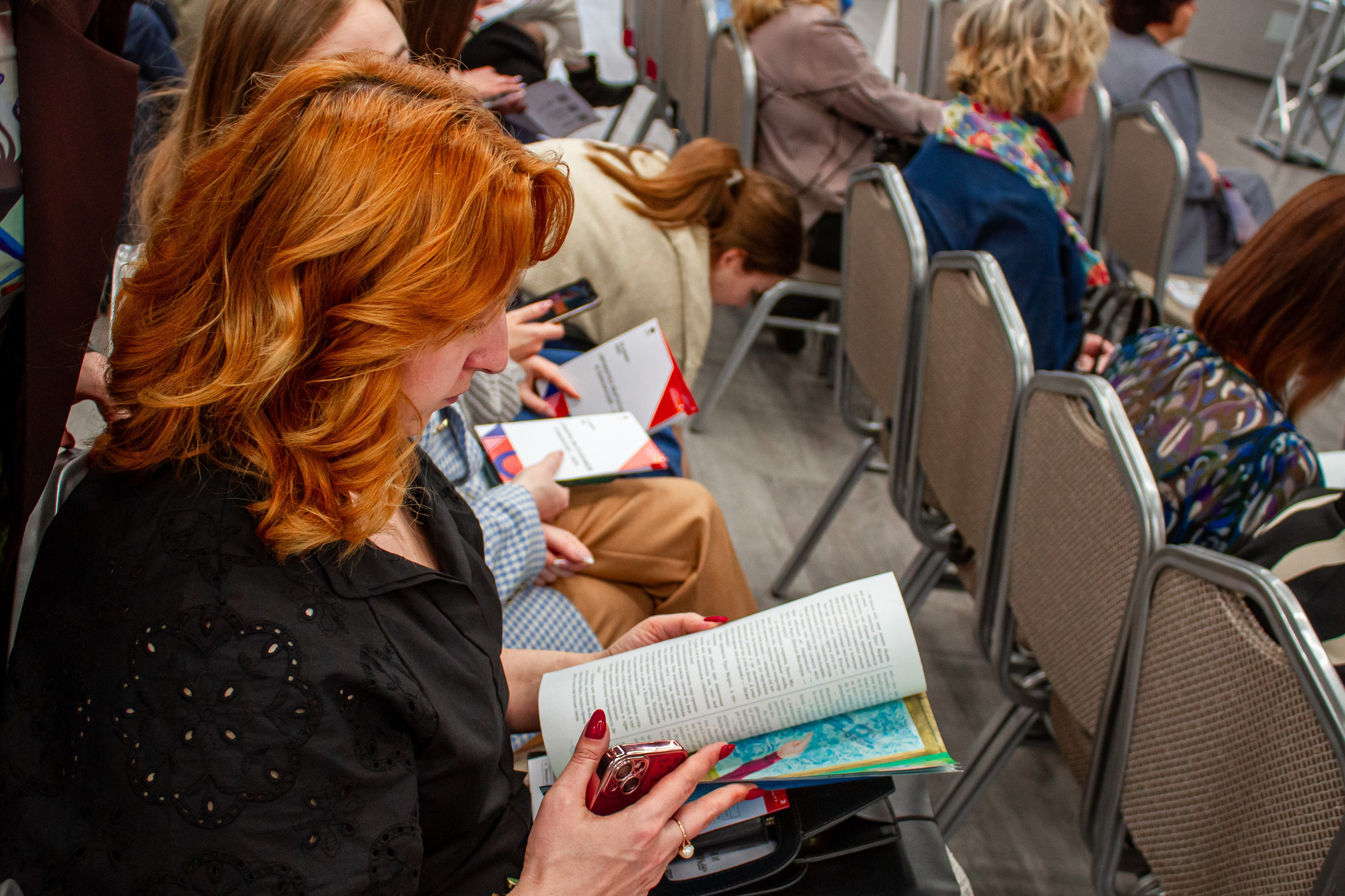 Ярмарка вакансий в Екатеринбургской академии современного искусства 2025