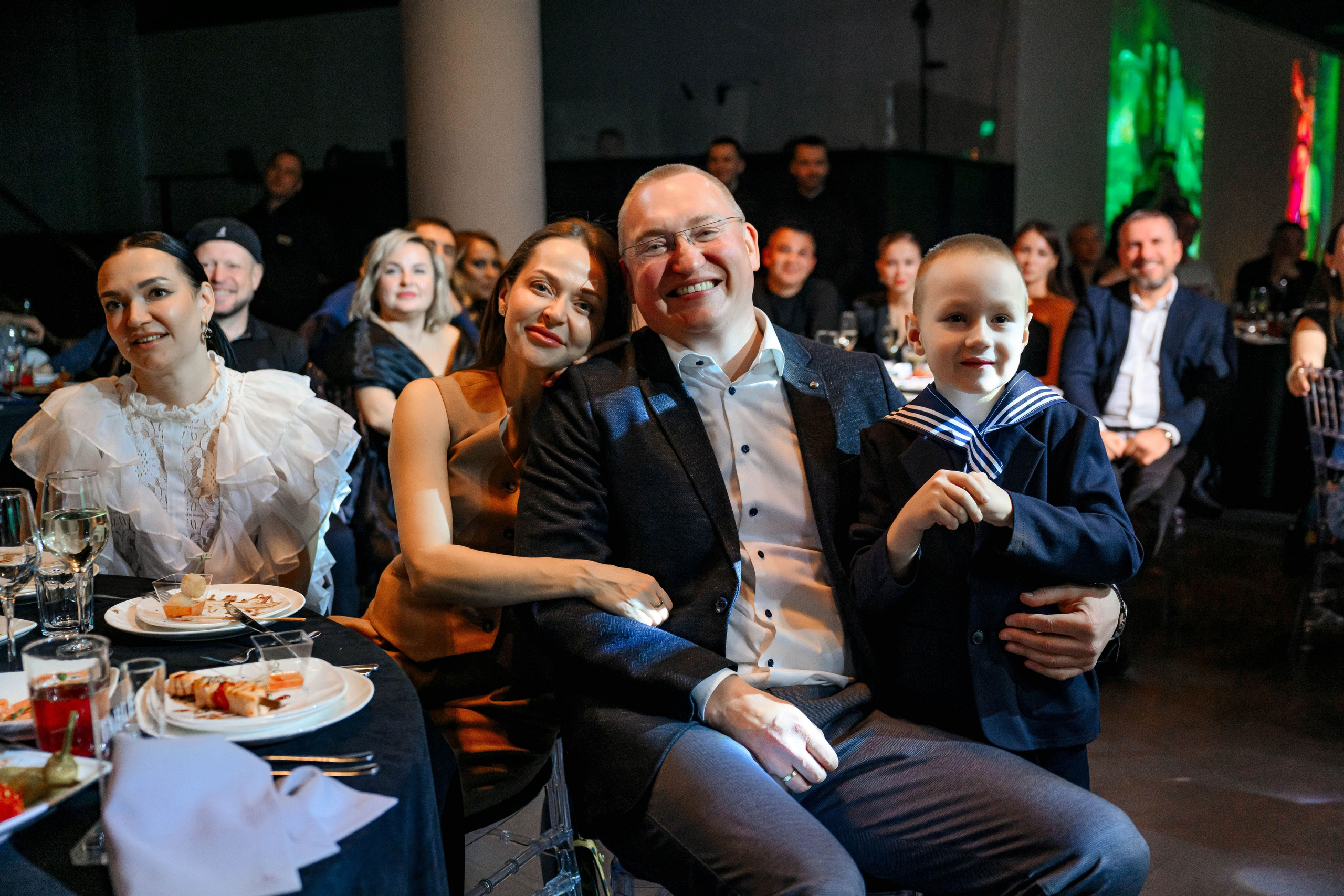 Happy Birthday. Максим Комаров — Профессиональный фотограф