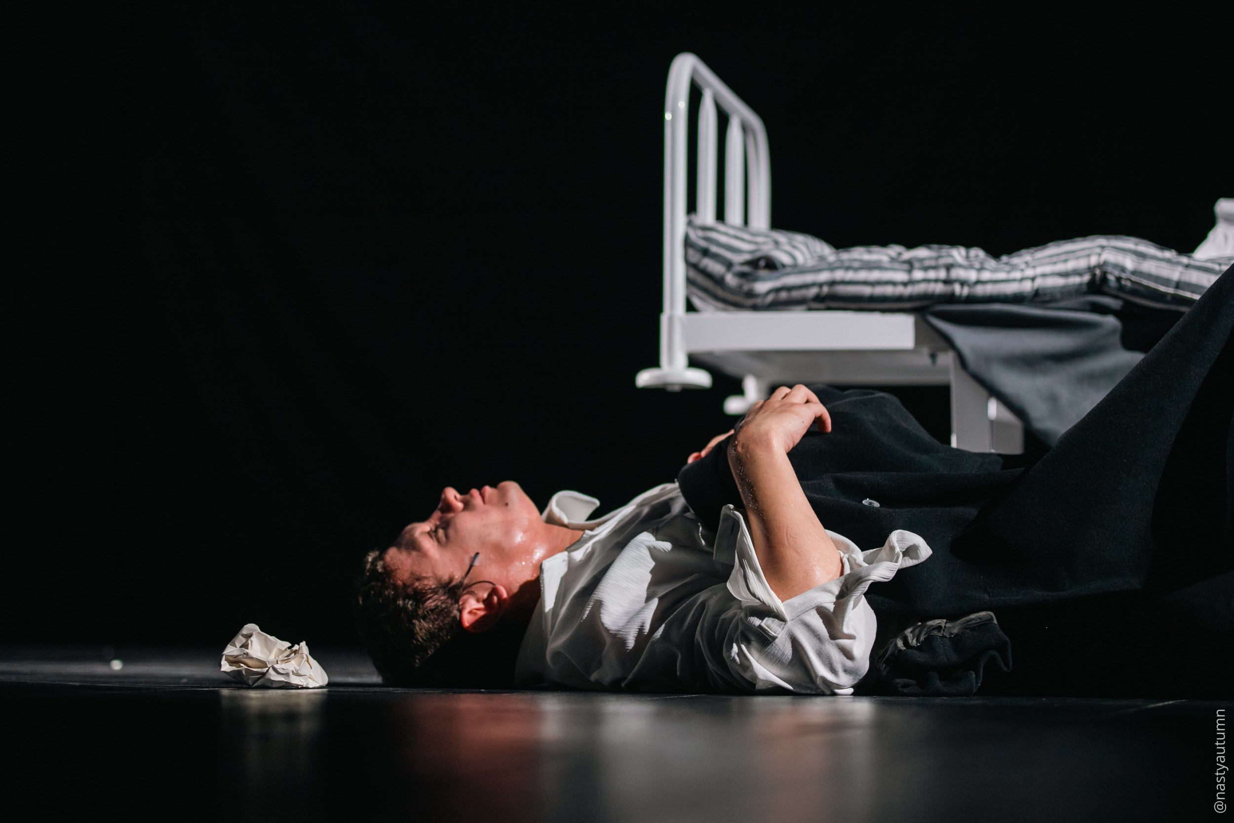 Генеральный прогон «Маяковский. Я сам.». Репортажный и концертный фотограф в Москве Анастасия Осень