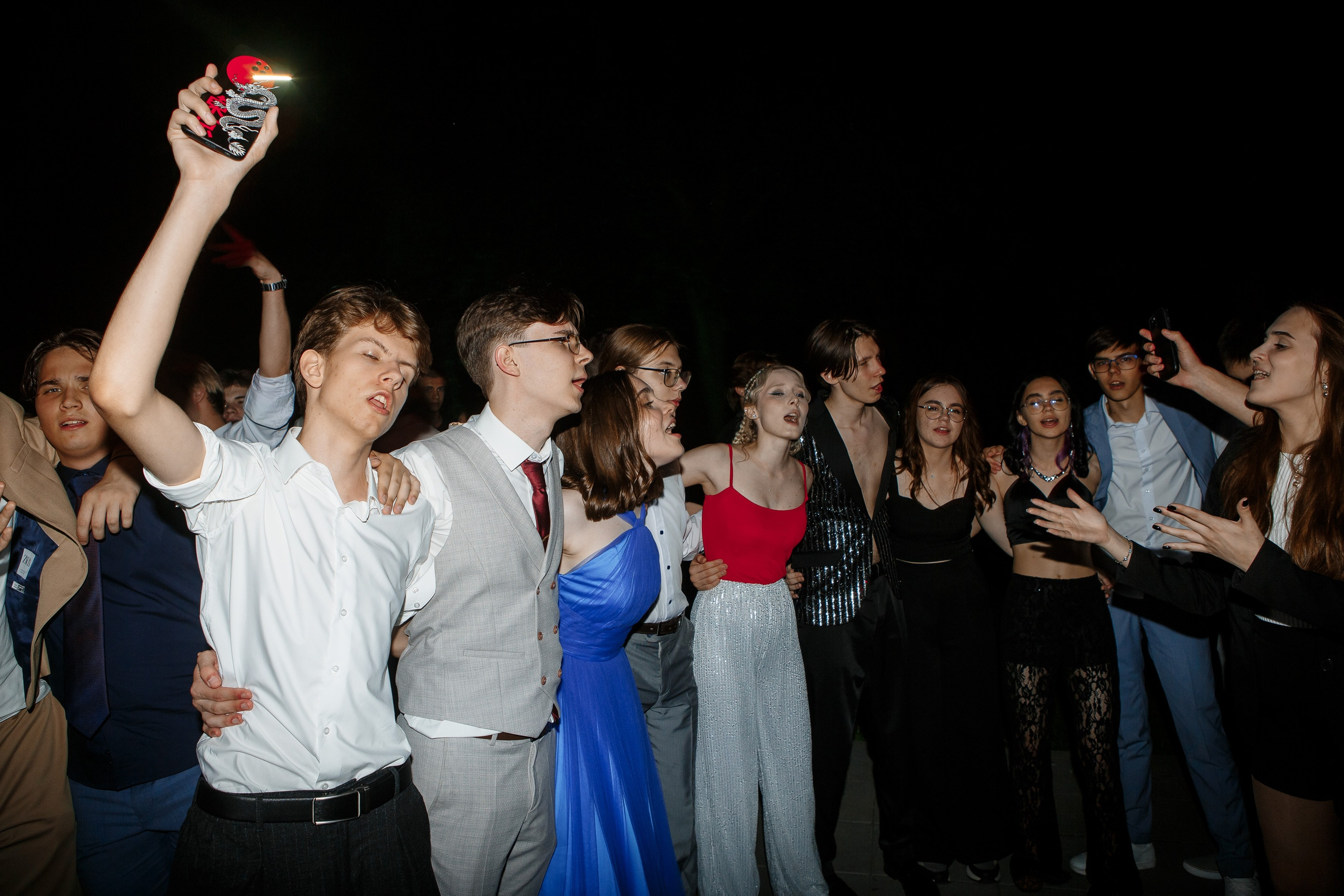 Выпускной Гимназия 12 2024 OpenHouse. Свадебный и портретный Фотограф в Липецке Дмитрий Котюков