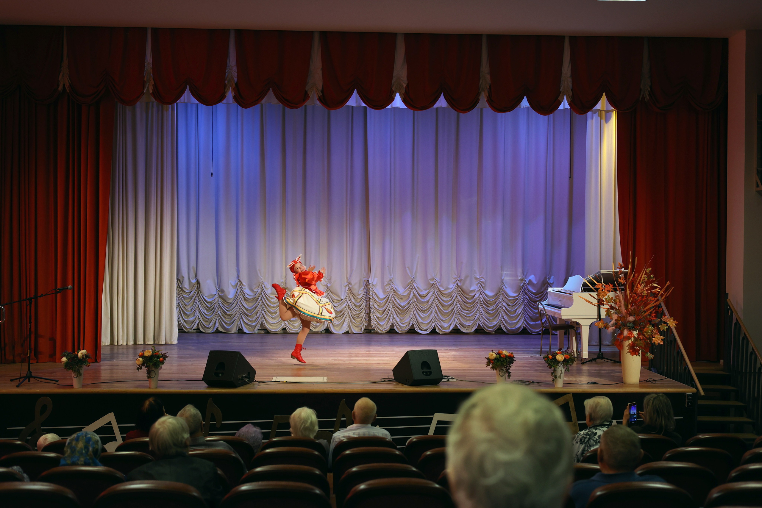 Концерт «От сердца к сердцу» для ветеранов 11.10.2023. Профессиональный фотограф в Москве Алёна Котова