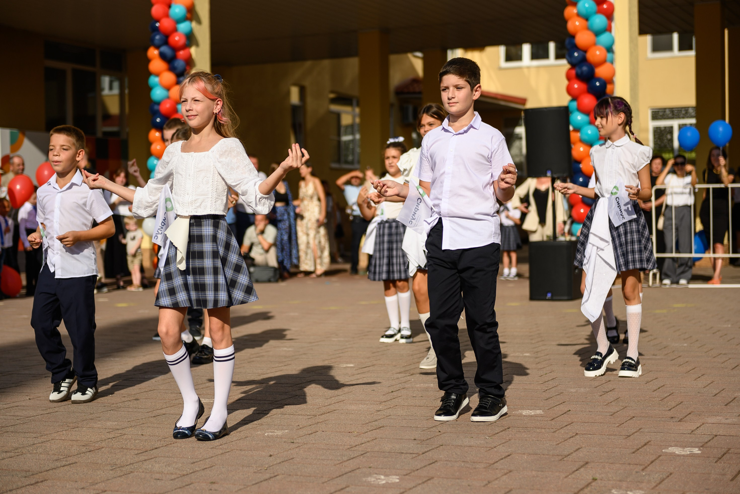 Первый раз в первый класс школа Страховой. Свадебный и семейный фотограф София Невская