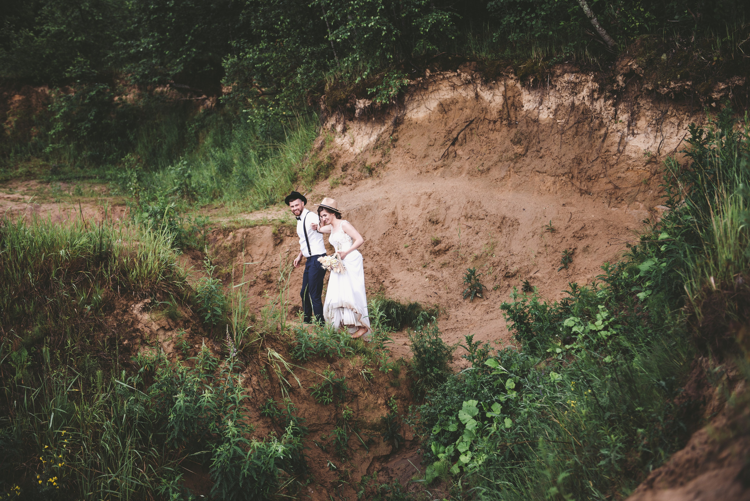 Выездная регистрация на песчаном карьере. Свадебный и семейный фотограф София Невская