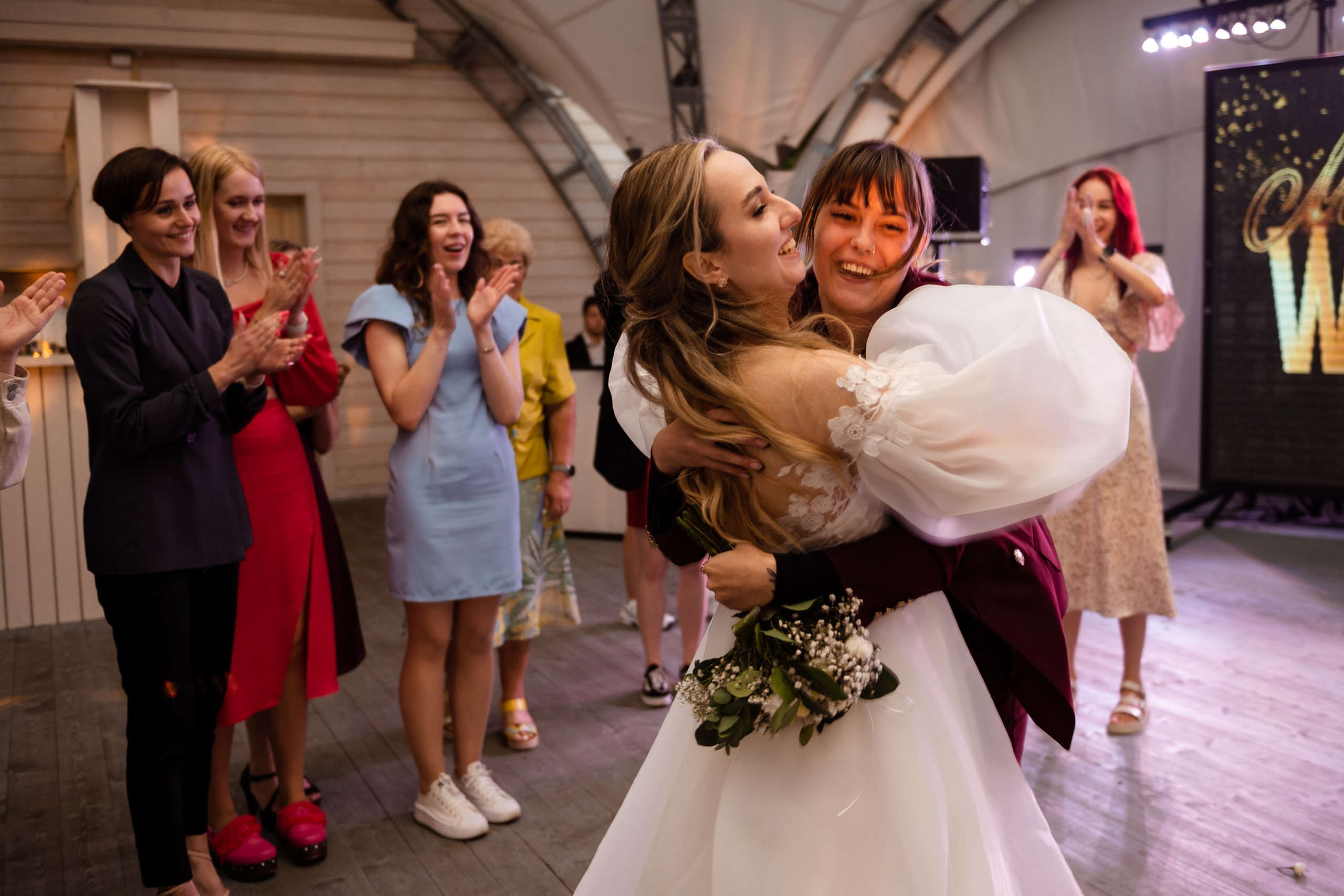 Весь день под дождем, вечером закат на озере. Свадебный и семейный фотограф София Невская