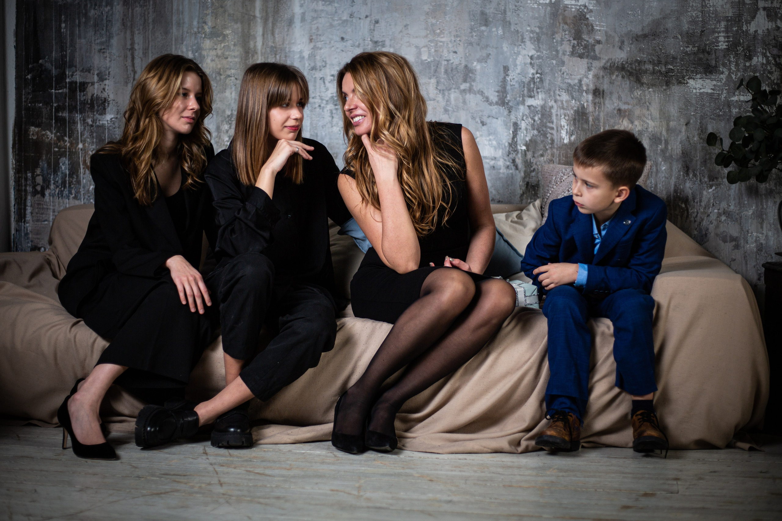 16/12 Студия. Фотограф из Москвы. Иван Носков