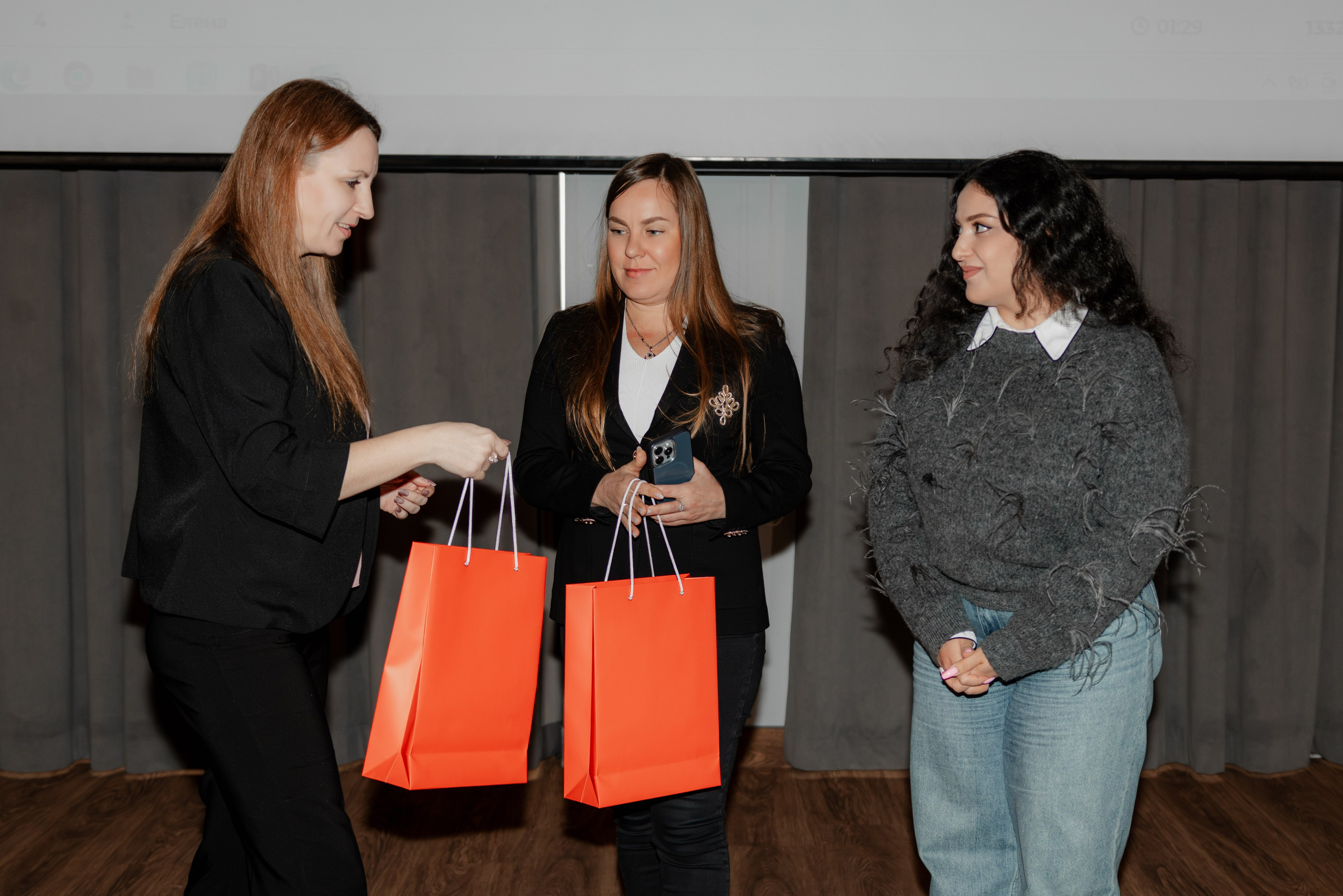 РУССКИЙ ЭКСПРЕСС