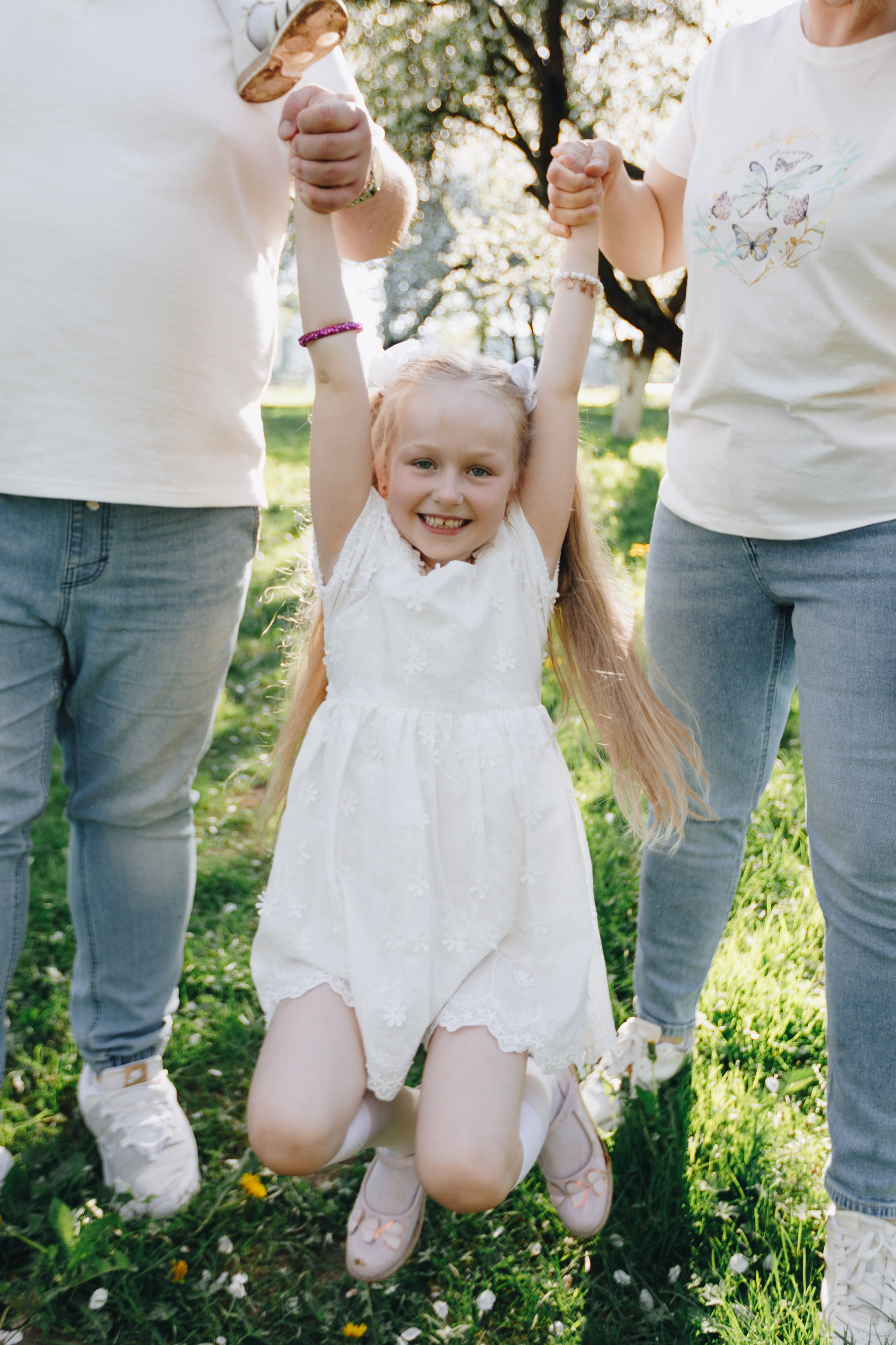 Семья весной. Свадебный семейный фотограф и видеограф Гомель Минск Беларусь Европа