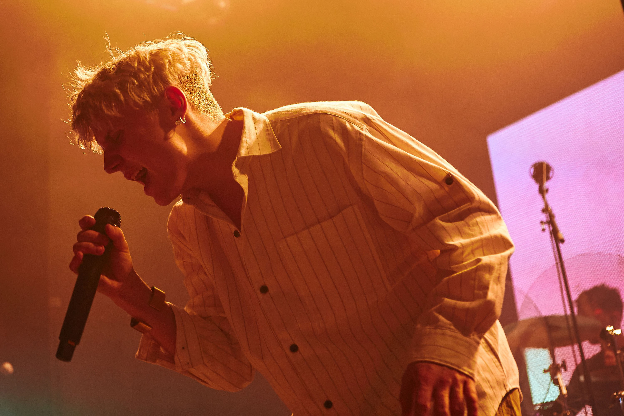 Ваня Дмитриенко «НА ОДНОЙ ОРБИТЕ ТУР». Андрей Цветков — репортажный, свадебный и портретный фотограф в Санкт-Петербурге