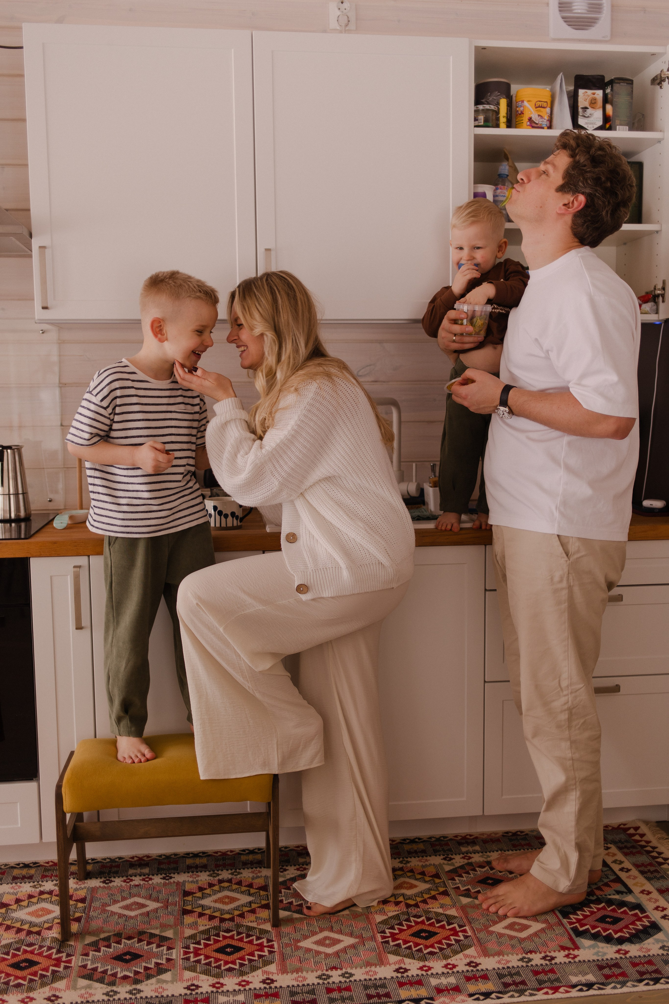 Акрам Ульяна и мальчишки. Фотграф в Москве Кузьмина Мария