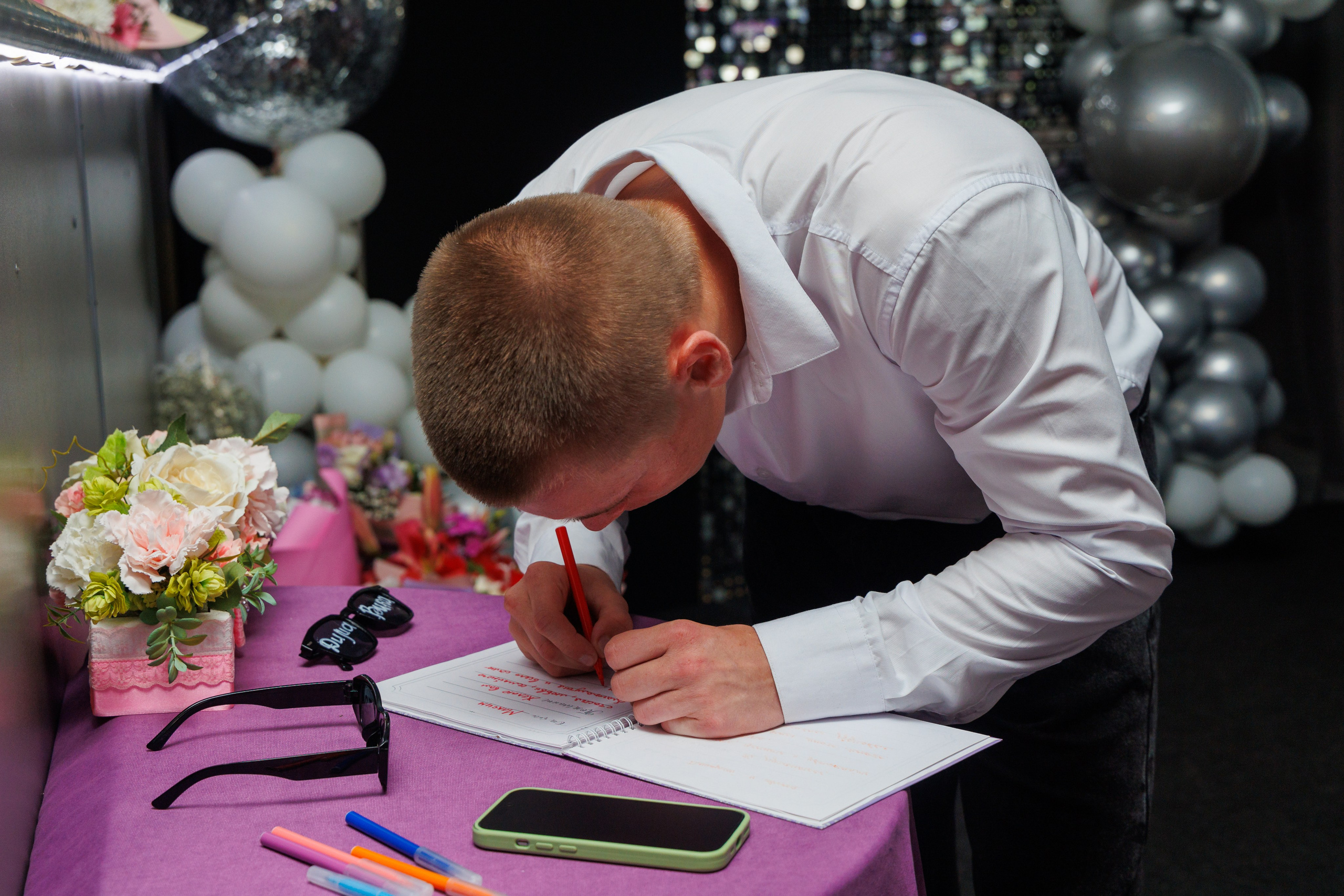 Дмитрий и Виктория. Свадебный и семейный фотограф в г. Волхов Алексей Кочерыжкин