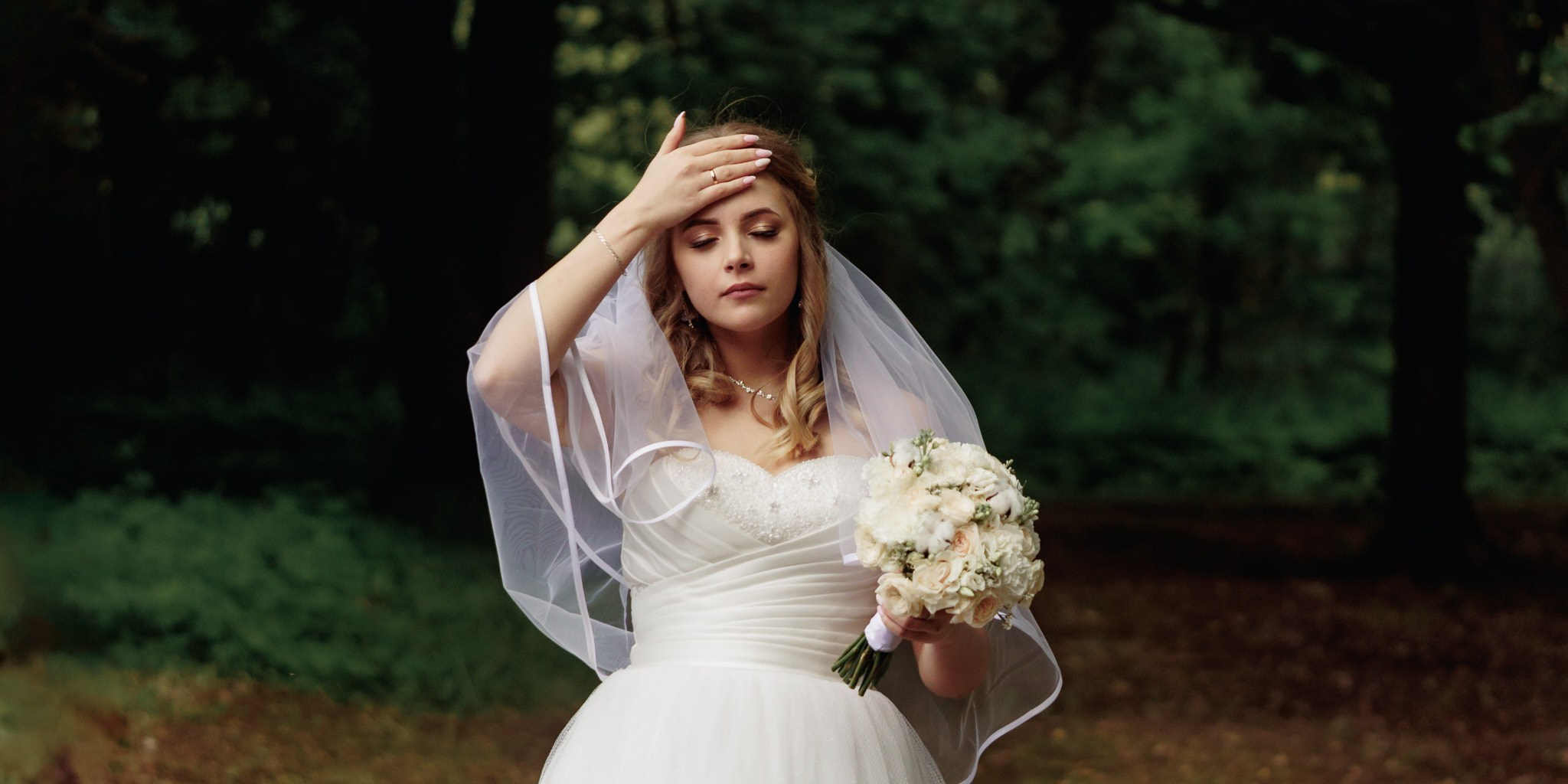 Лилия и Влад прогулка и банкет. Свадебный и семейный фотограф в г. Волхов Алексей Кочерыжкин