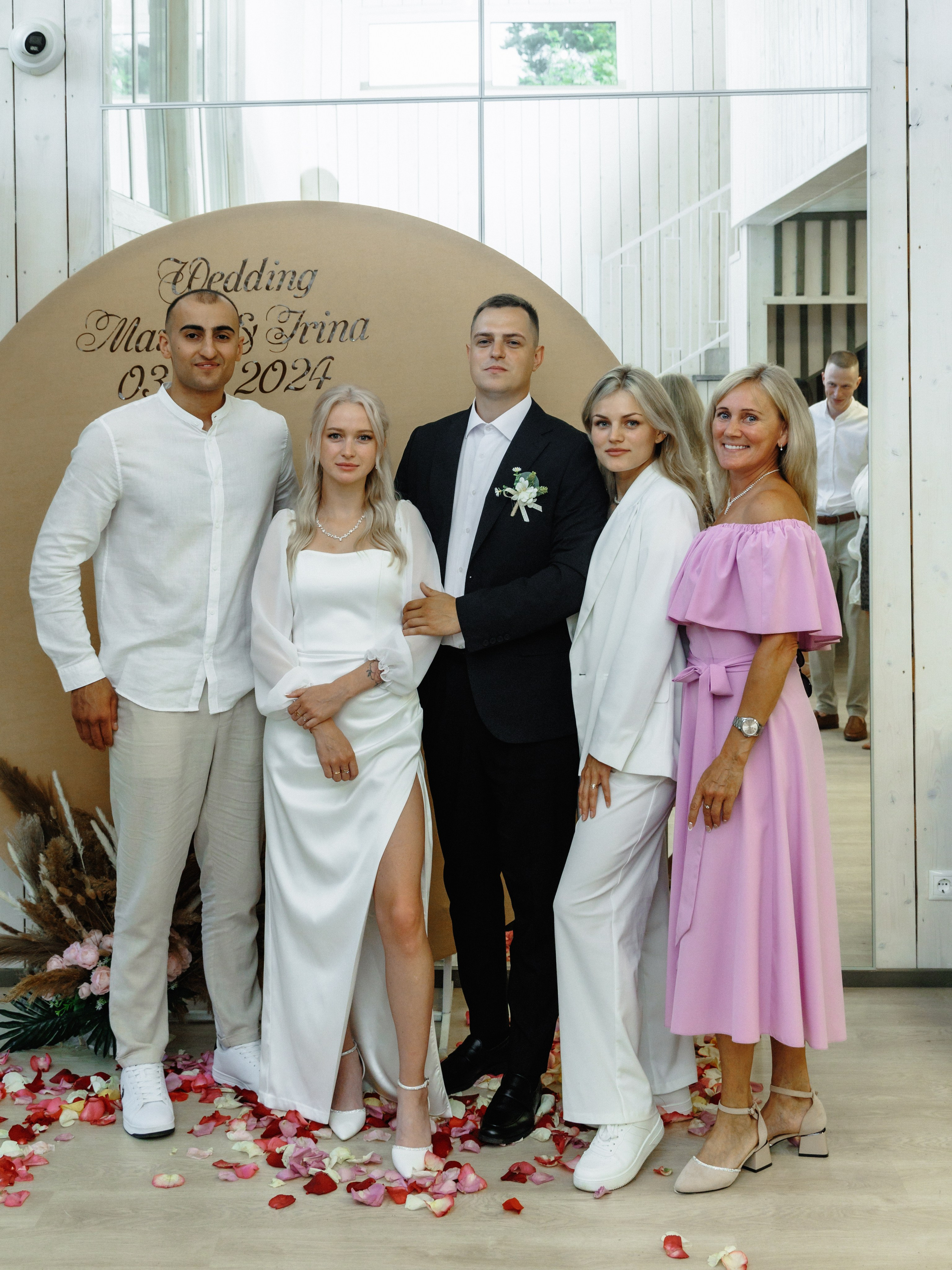 Максим и Ирина на базе Заостровье банкет. Свадебный и семейный фотограф в г. Волхов Алексей Кочерыжкин