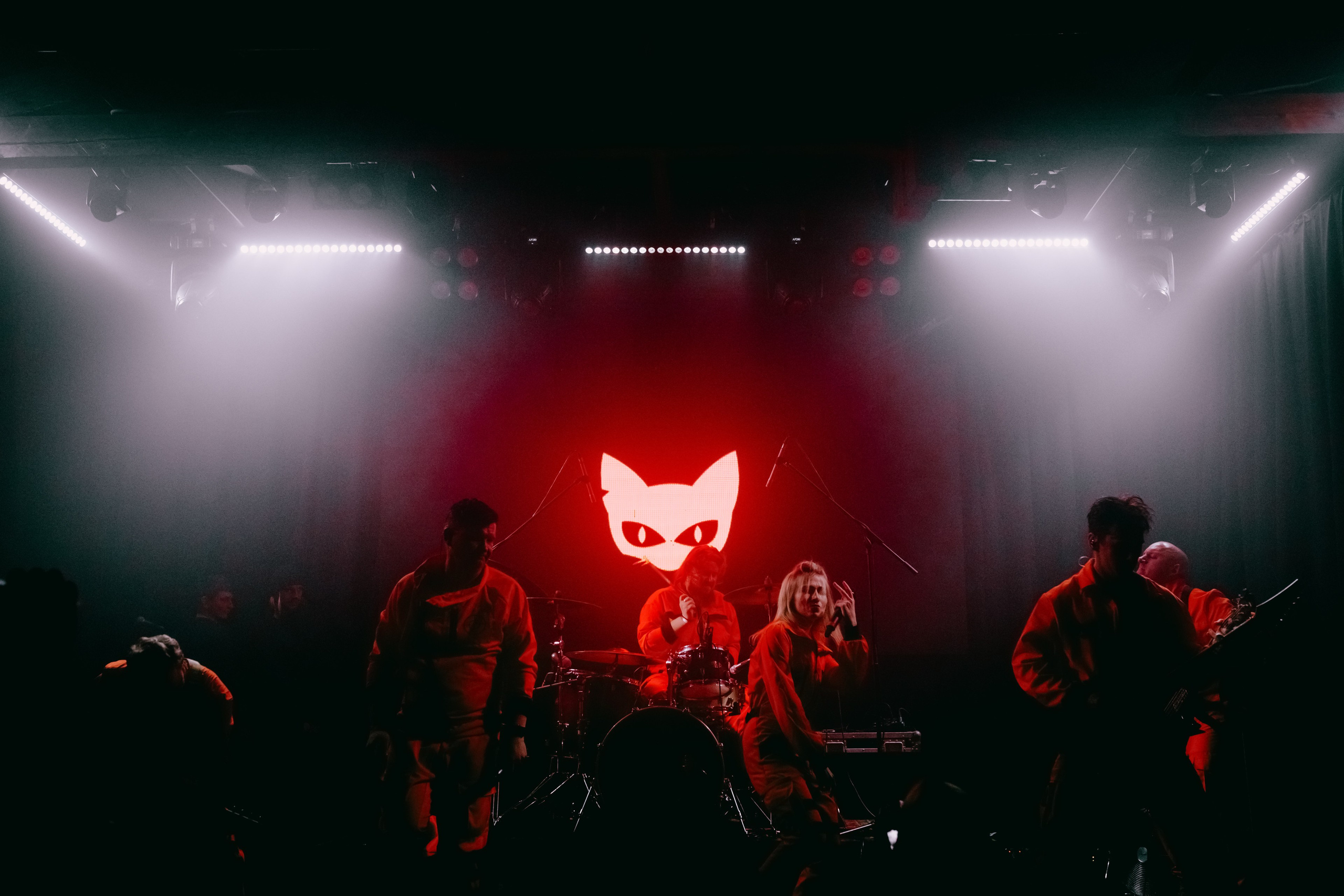 ПОСЛЕДНИЙ ПИОНЕР. Фотограф Елена Богачева (lenalena_na_na_na)