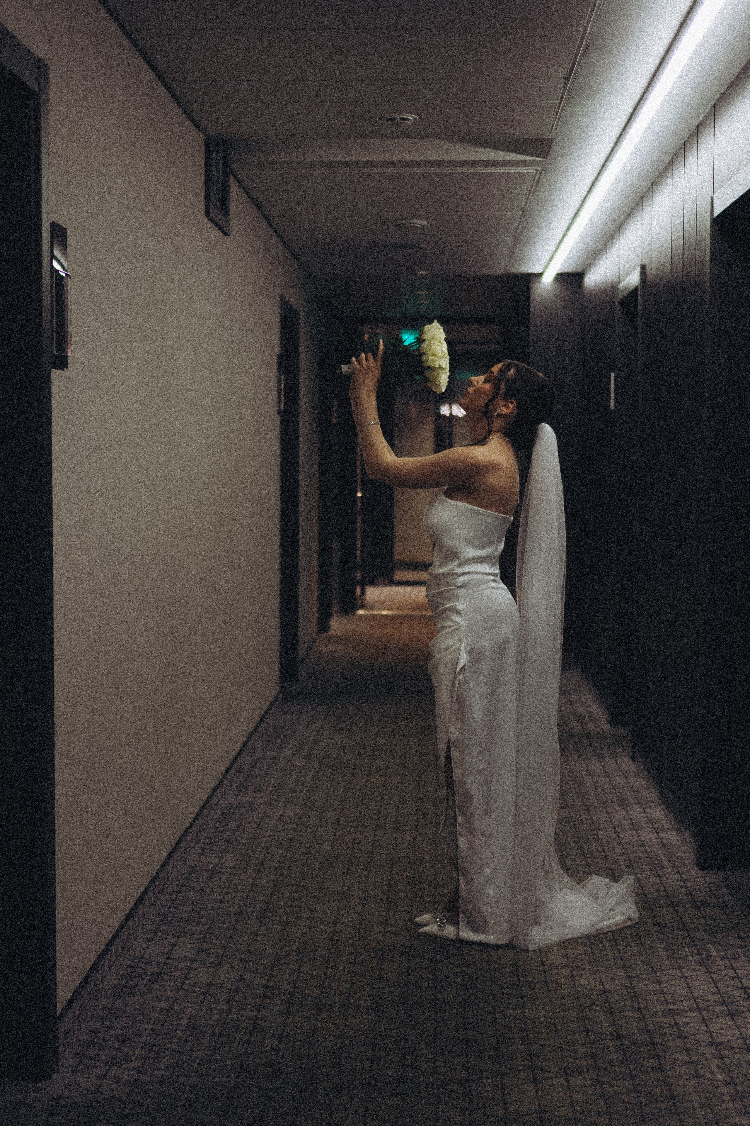 СВАДЕБНАЯ СЬЕМКА СБОРОВ ЖЕНИХА И НЕВЕСТЫ В ОТЕЛЕ И ТАКЖЕ ФОТОСЕССИИЯ В ОТЕЛЕЕ МЕГАПОЛИС БРЯНСК. Профессиональный фотограф, Санкт-Петербург — Виктория Богомолова