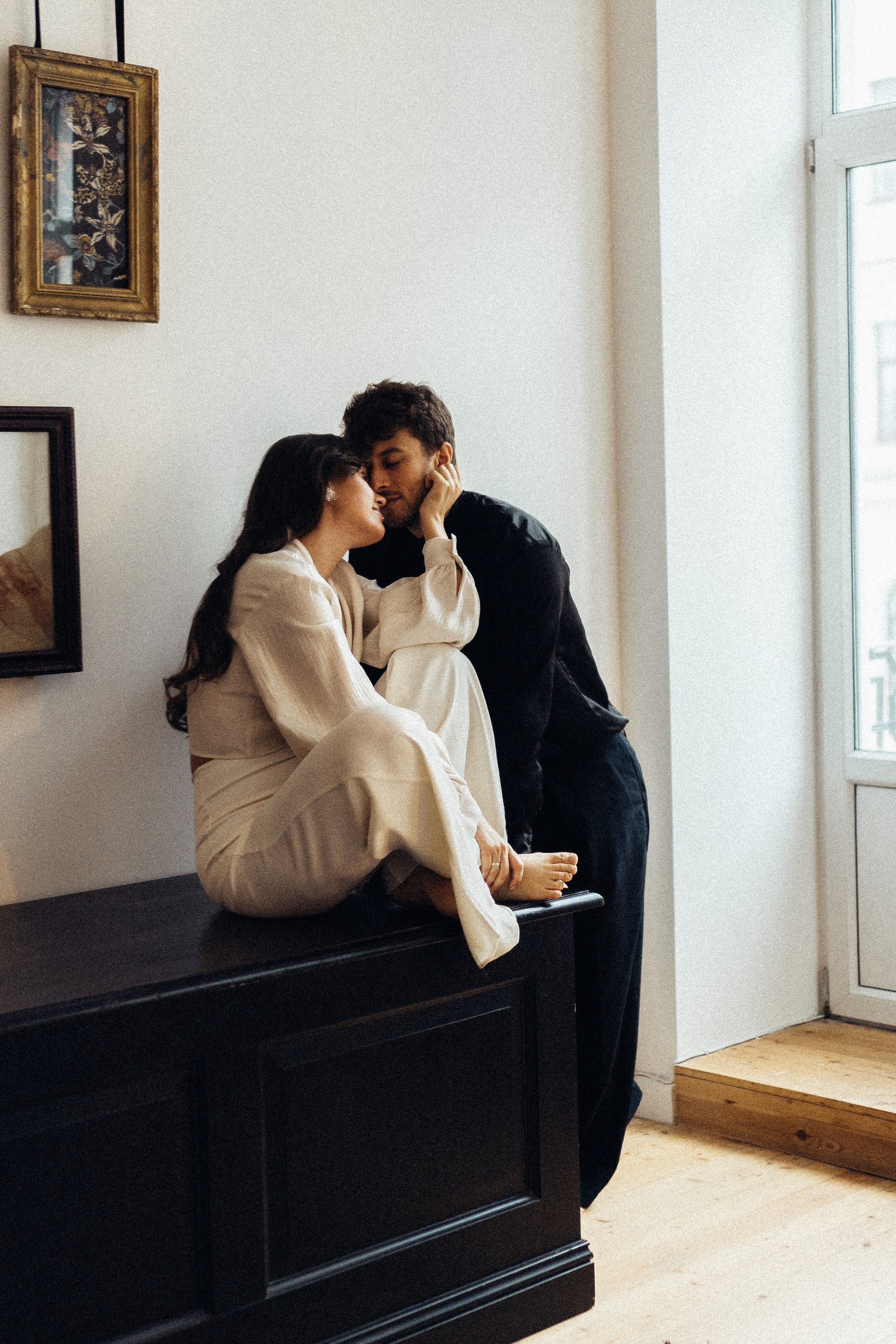 УТРО ЖЕНИХА И НЕВЕСТЫ В ПИТЕРСКОЙ КВАРТИРЕ И СЬЕМКА С СВАДЕБНЫХ ОБРАЗАХ. Профессиональный фотограф, Санкт-Петербург — Виктория Богомолова