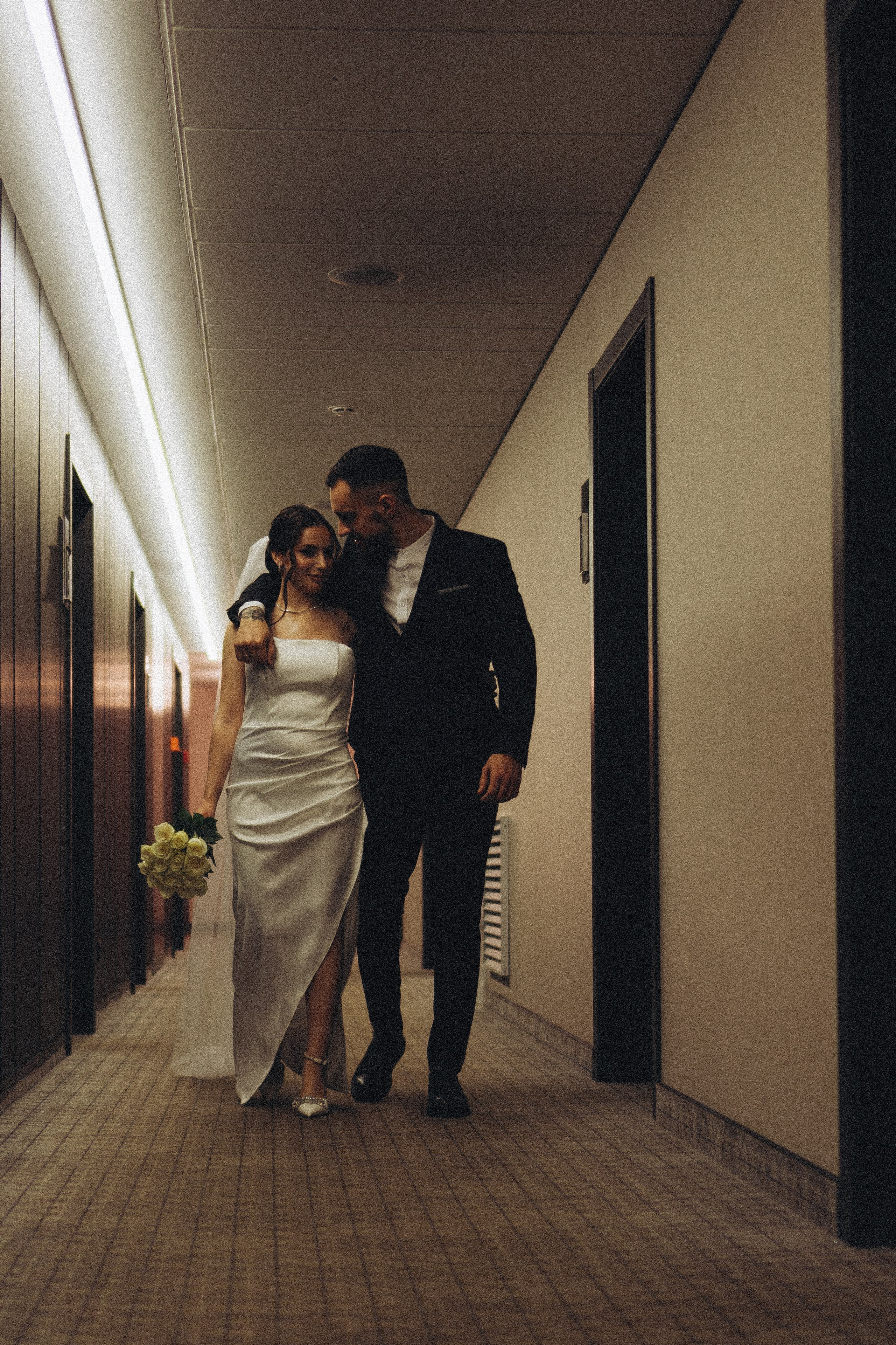 СВАДЕБНАЯ СЬЕМКА СБОРОВ ЖЕНИХА И НЕВЕСТЫ В ОТЕЛЕ И ТАКЖЕ ФОТОСЕССИИЯ В ОТЕЛЕЕ МЕГАПОЛИС БРЯНСК. Профессиональный фотограф, Санкт-Петербург — Виктория Богомолова