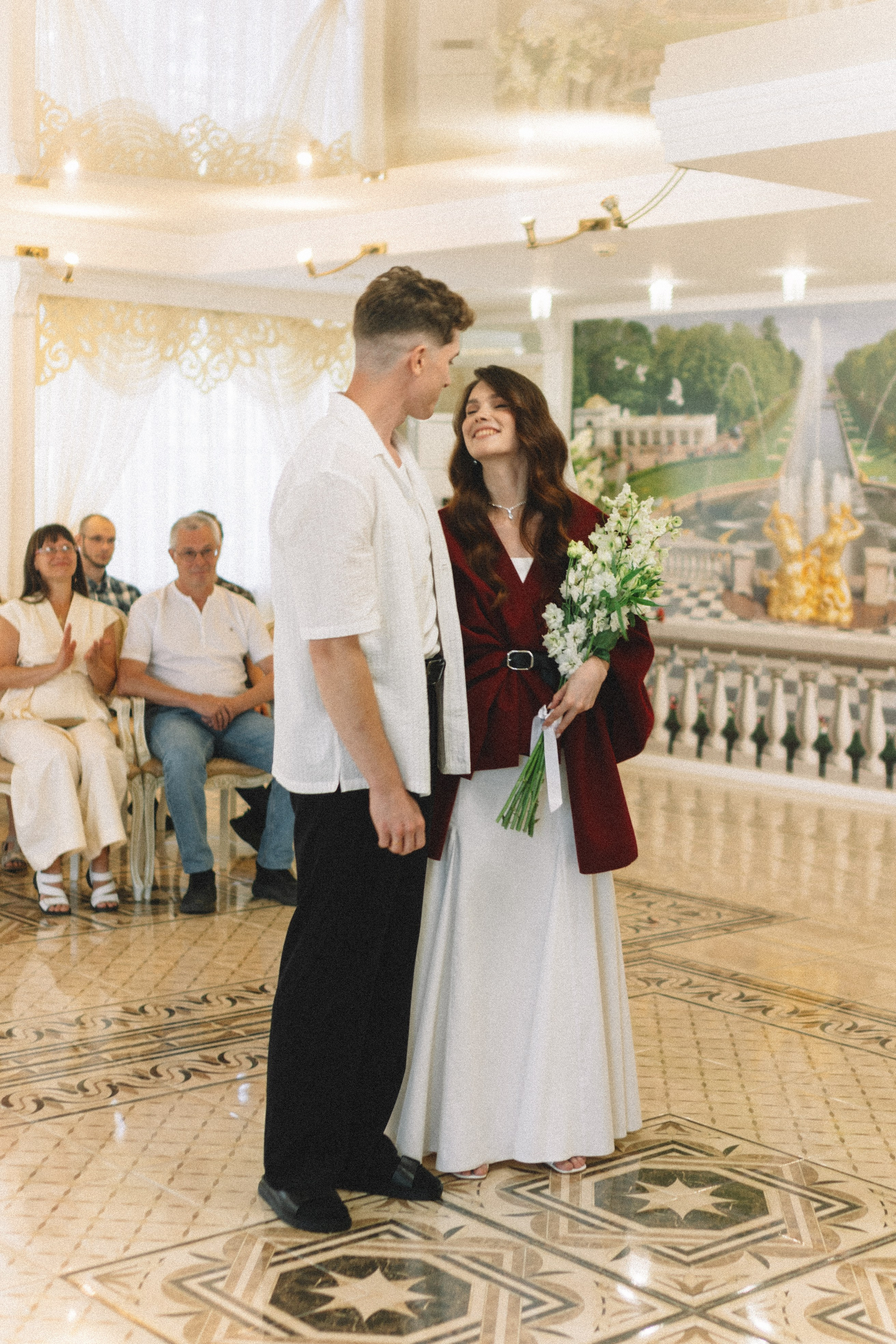 СВАДЕБНАЯ СЬЕМКА В ПЕТЕРГОФЕ И СЬЕМКА РЕПОРТАЖА В ЗАГСЕ ПЕТЕРГОФА. Профессиональный фотограф, Санкт-Петербург — Виктория Богомолова