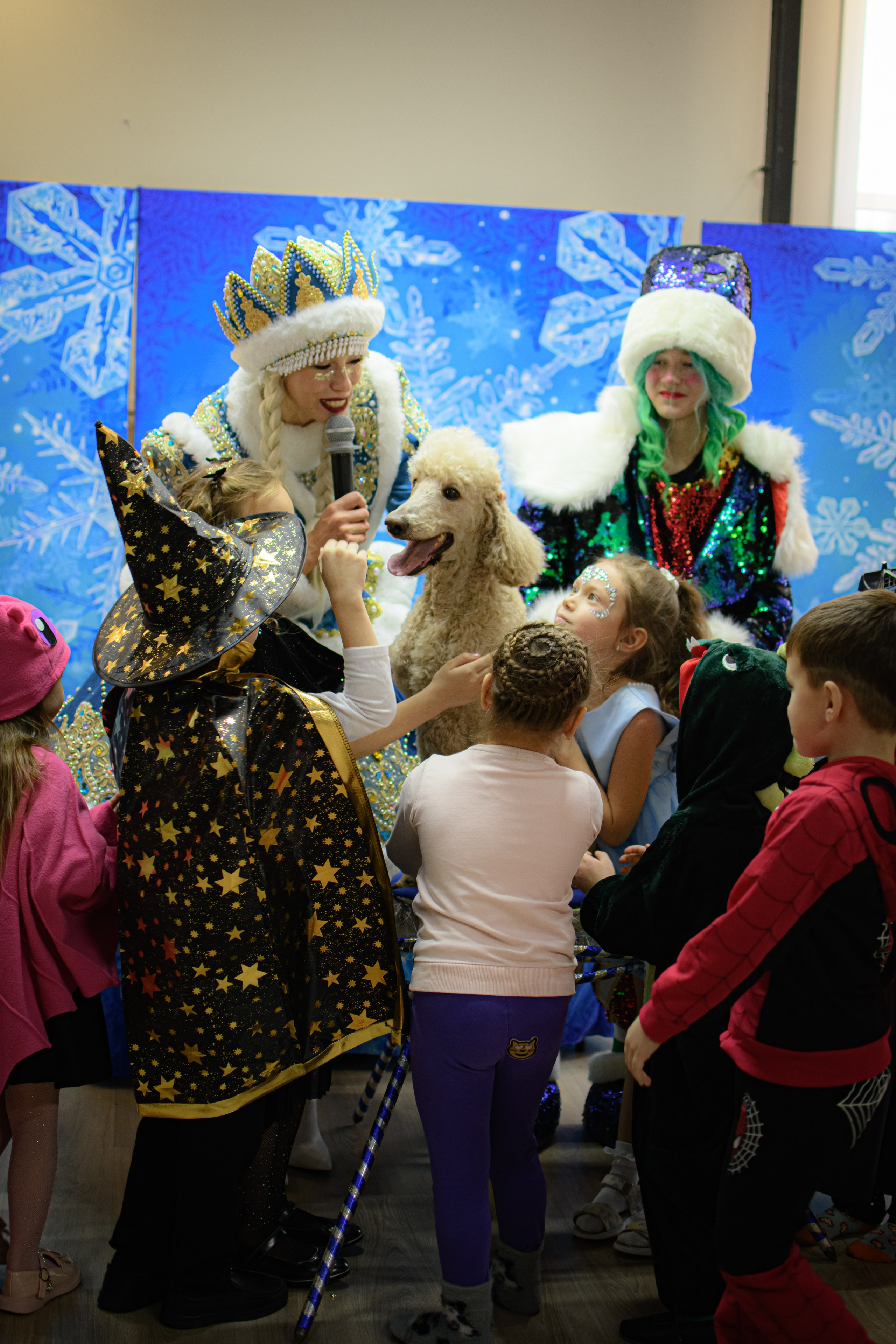 HAPPY NEW YEAR. Photokarish