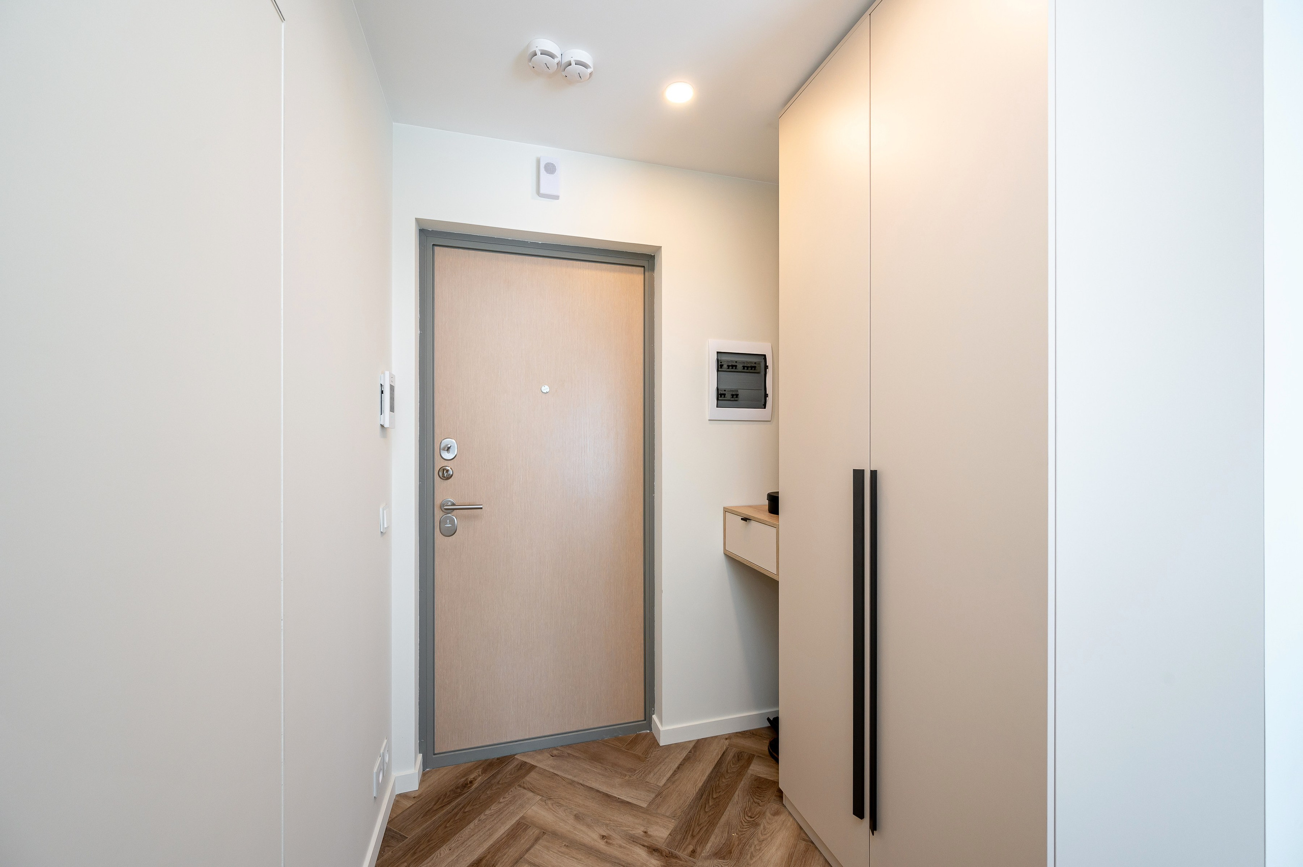 Квартира на продажу ул. Магнитогорская. Интерьерный фотограф. Фото- видеосъемка недвижимости Санкт-Петербург