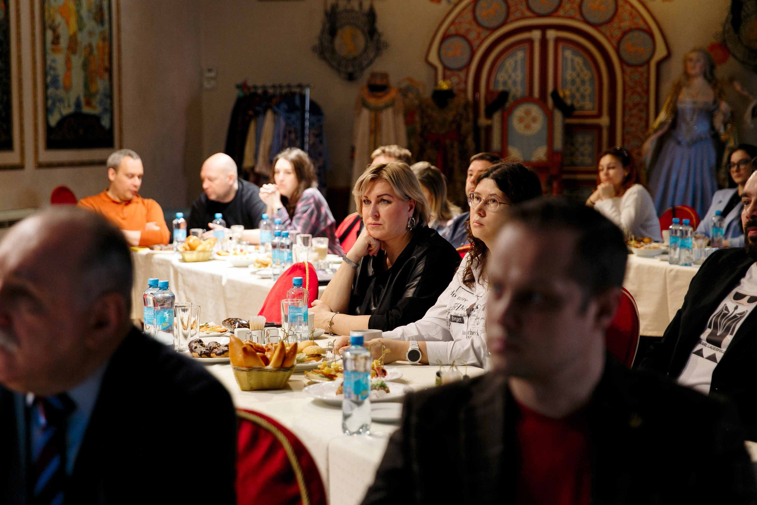 Бизнес Завтрак в ИВ. Ваш репортажный фотограф Артемий Антонов