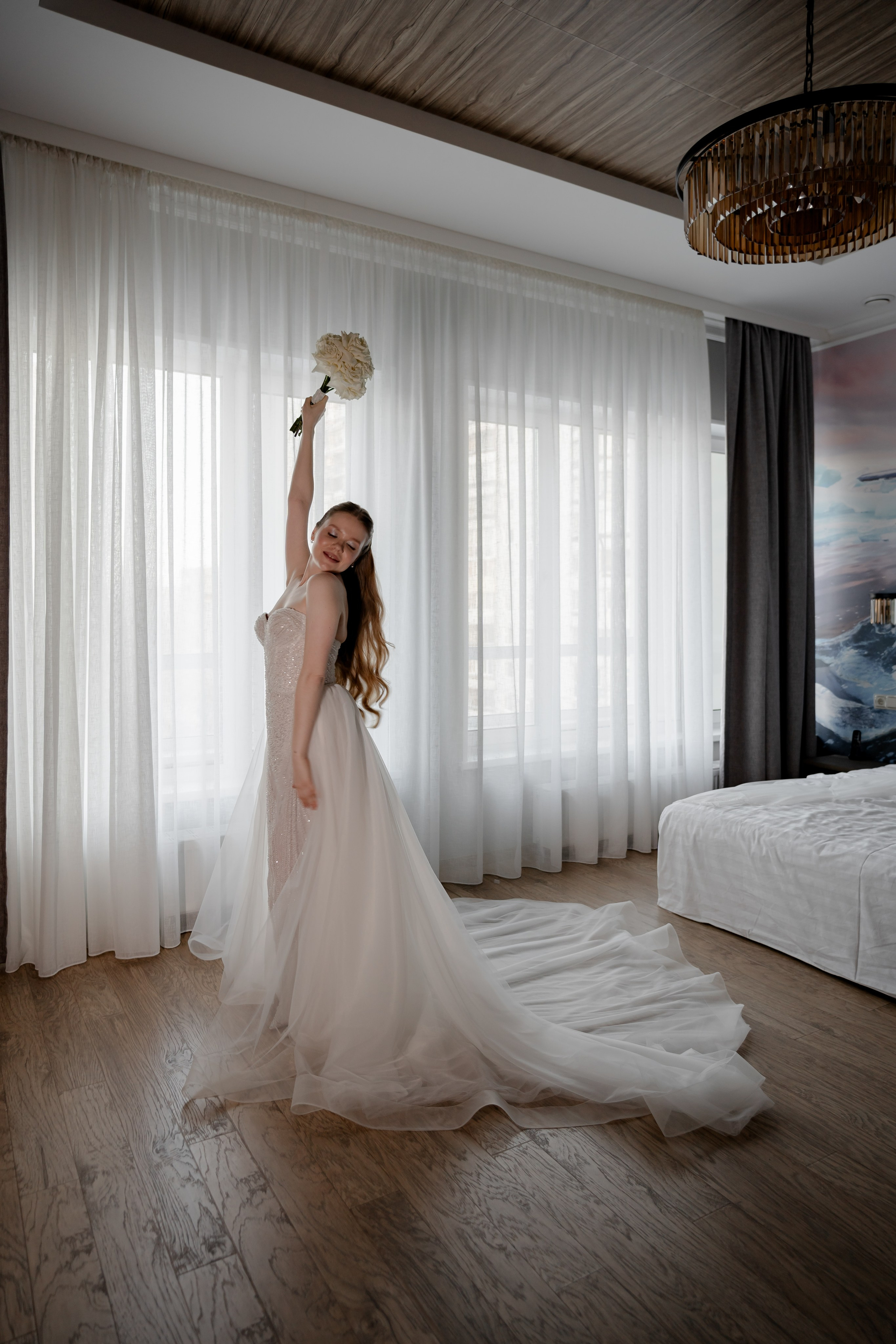 СВАДЕБНАЯ СЬЕМКА СБОРОВ В ОТЕЛЕ И ВЫЕЗД НА ЦЕРЕМОНИЮ (СНЯТО В СИБИРЕ В НИЖНЕВАРТОВСКЕ). Профессиональный фотограф, Санкт-Петербург — Виктория Богомолова
