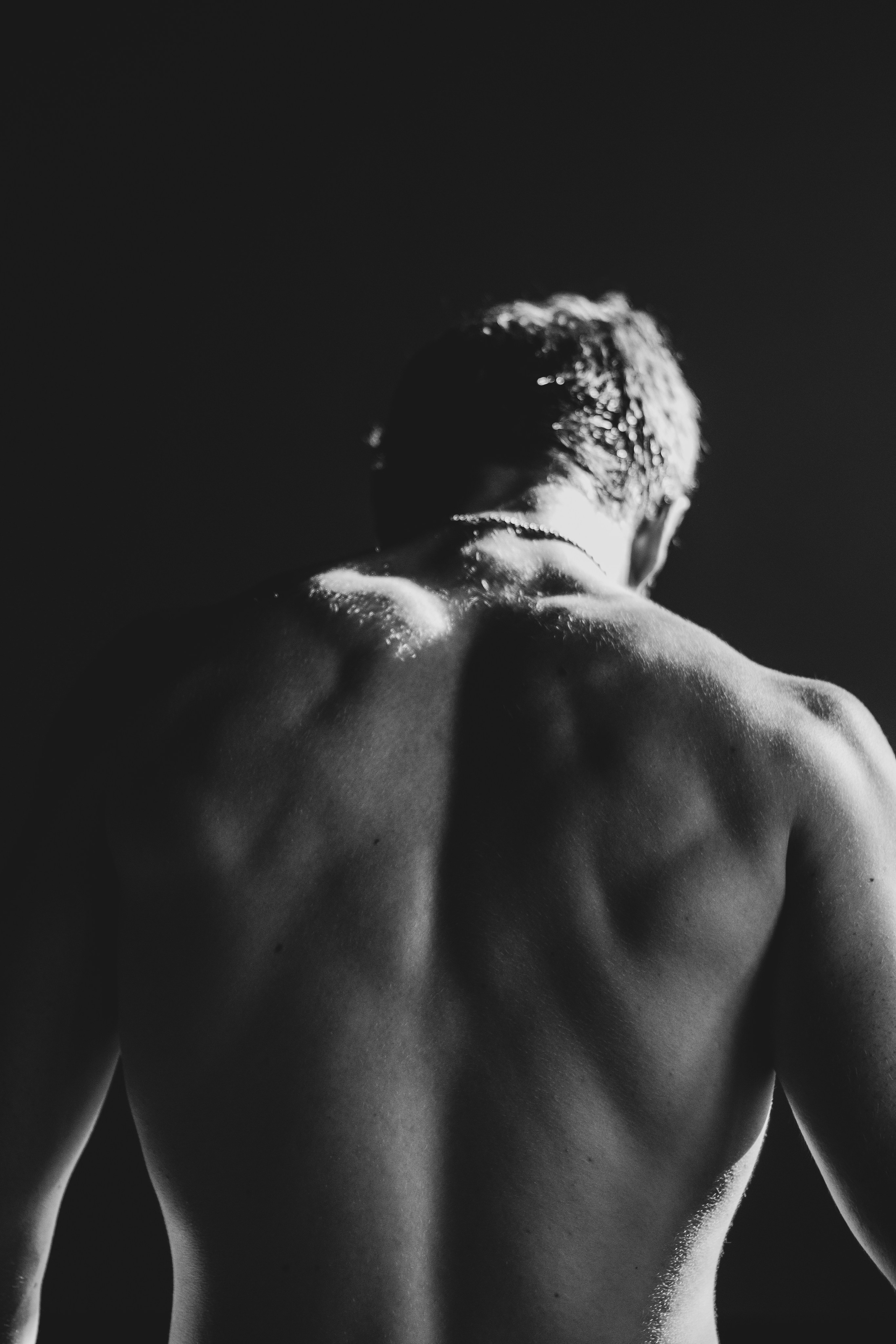 Портретная съемка — Михаил. Портретный фотограф в Орле. Готовые фото за 3 дня! Помощь в позировании. Советы по организации