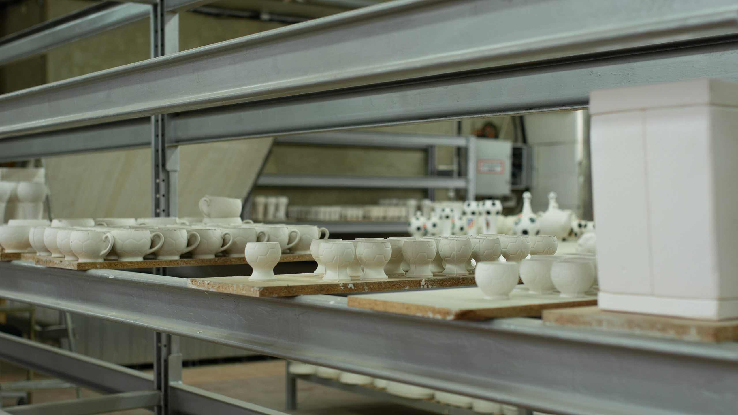 CERAMTEZ.Фарфоровые изделия на заказ в футбольной тематике. CERAMTEZ — Высококачественные фарфоровые изделия на футбольную тематику