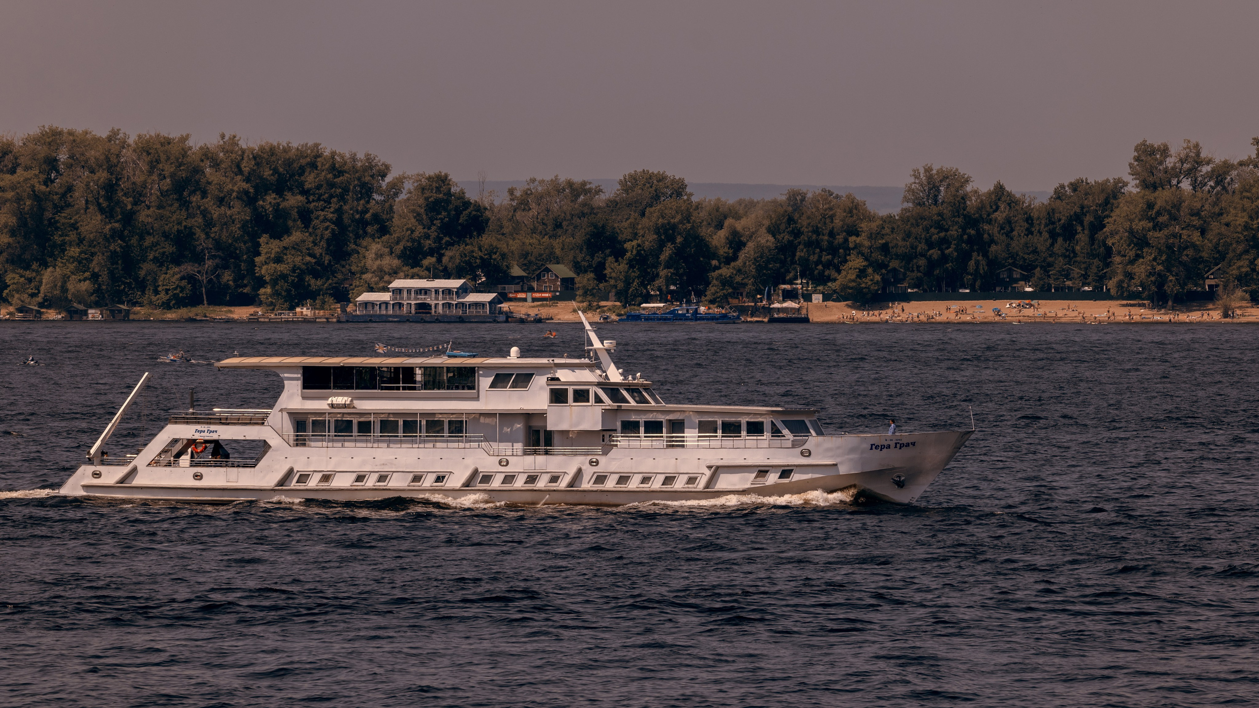 Парад судов. Фотограф в Самаре Вадим Грязнов