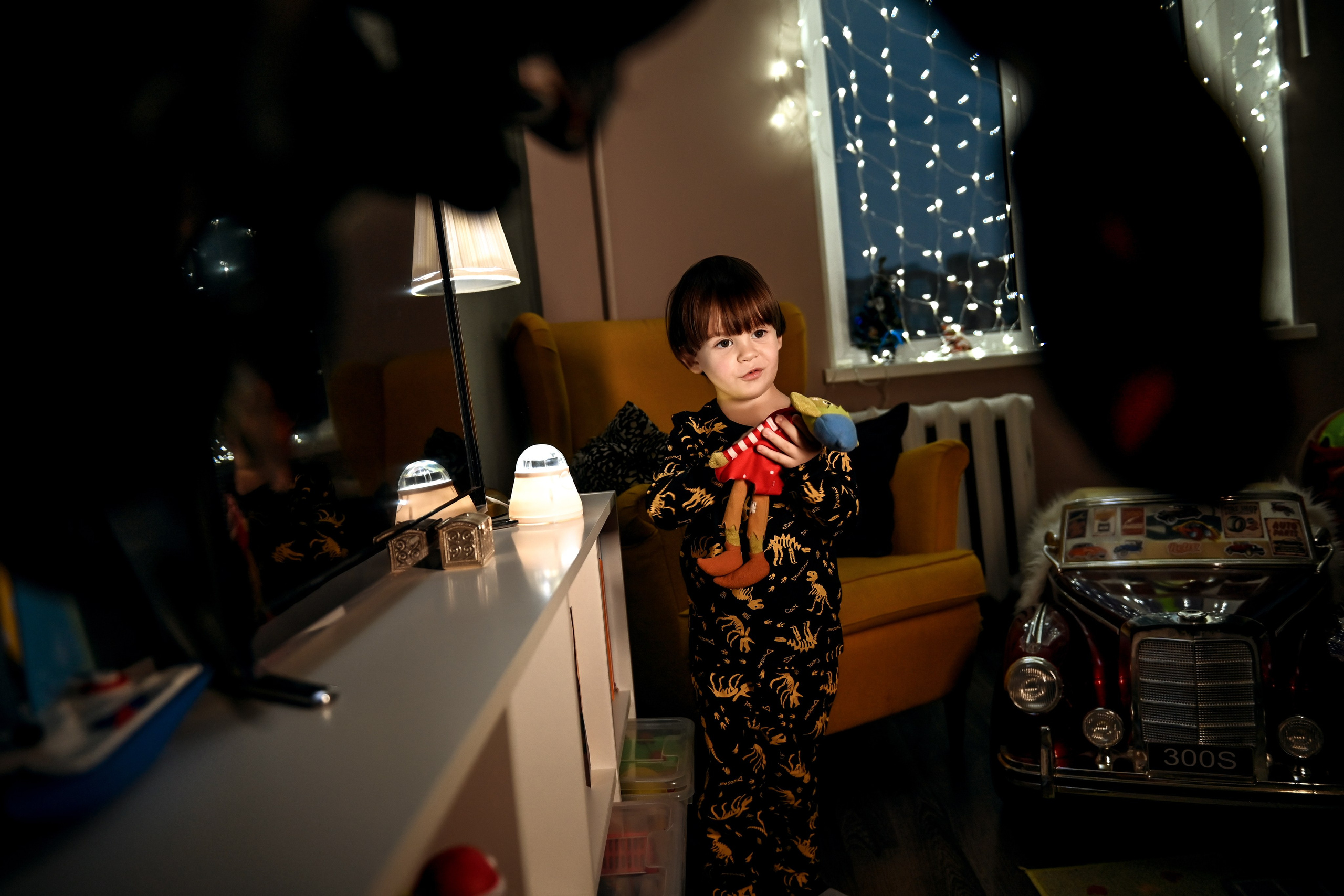 Домашняя новогодняя. Свадебный, семейный, детский, контент фотограф в Омске Максим Ильин