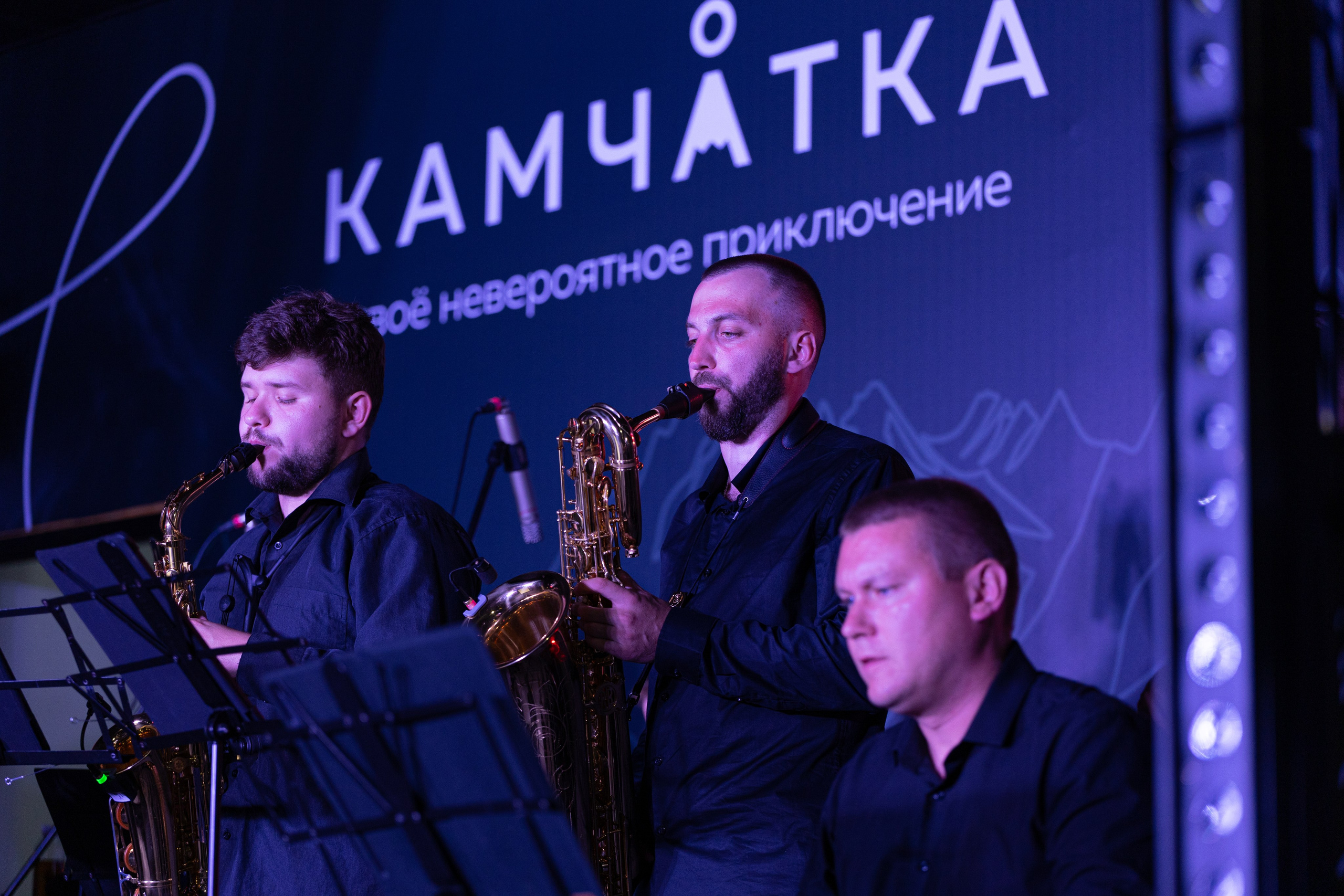 ВЭФ 2025. Олег Катакинов| Репортажный фотограф в городе у моря (Владивосток)