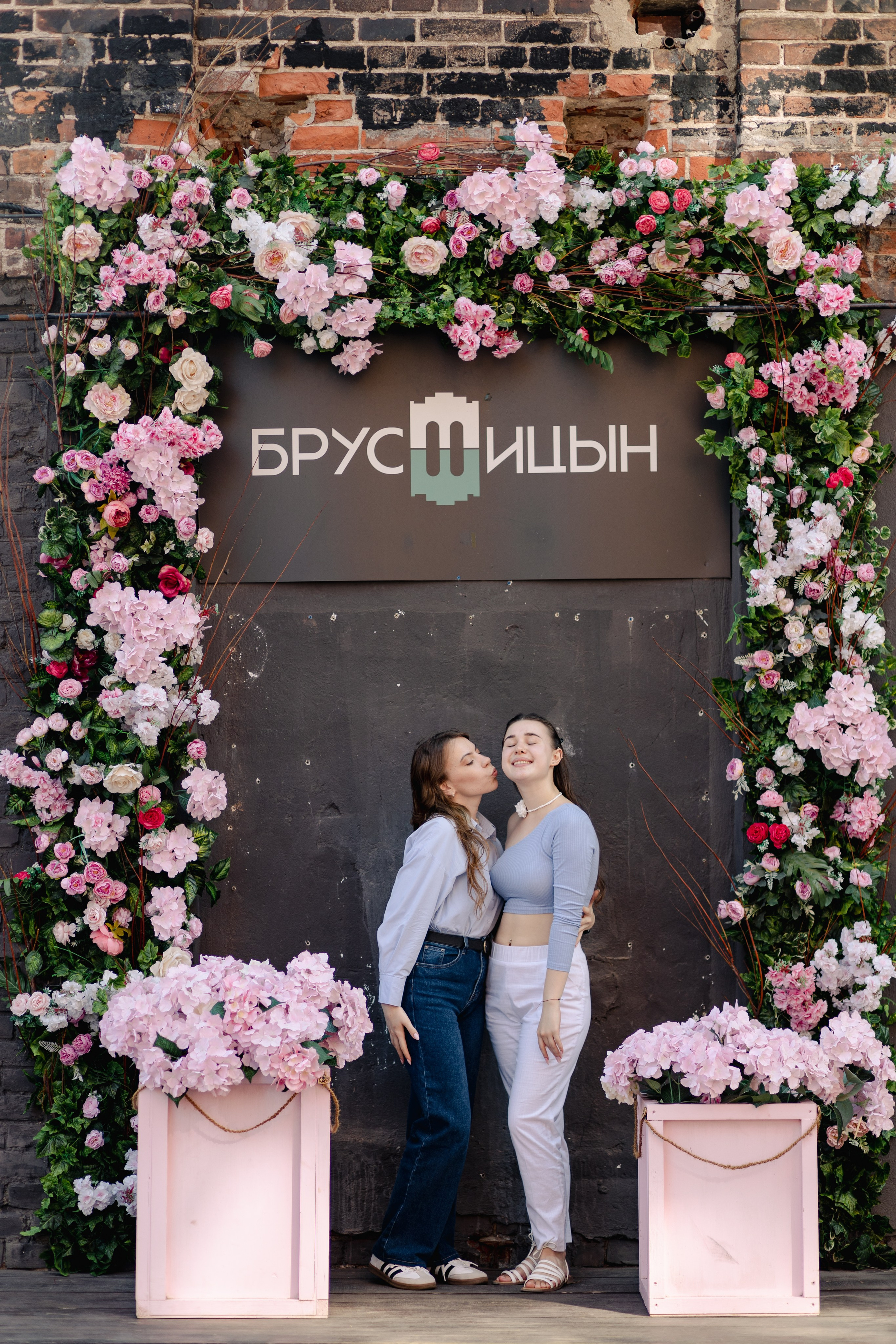 Rewax 29.07.24. Репортажный и портретный фотограф в Санктпетербурге. Видиосъемка мероприятий в Санкт-Петербурге