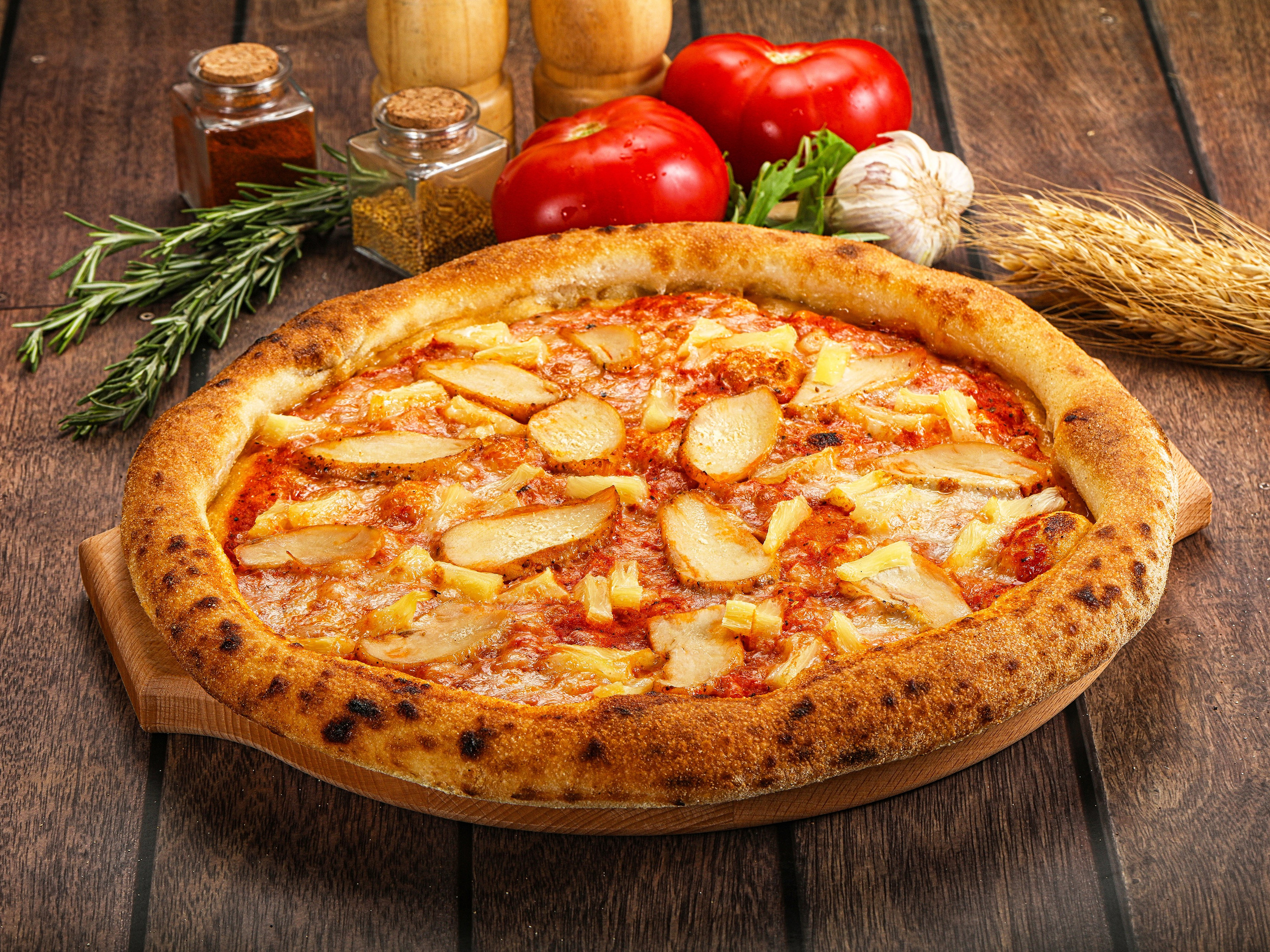 Фотосъемка пиццы. Заказ по тел.: +7 (906) 006-90-22. Фуд-фотограф Андрей Старостин — съемка еды в Москве. 9000 руб. в час