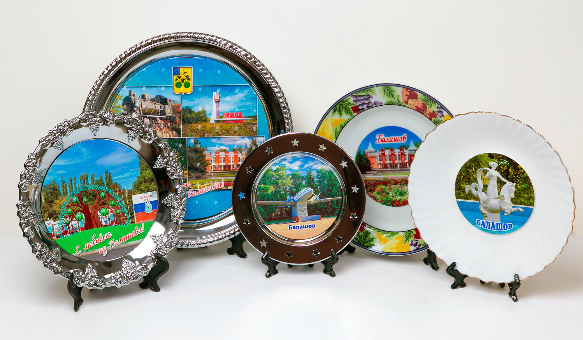 СУВЕНИРЫ. Выпускные фотоальбомы и фотокниги в г. Балашове, студия, сувениры