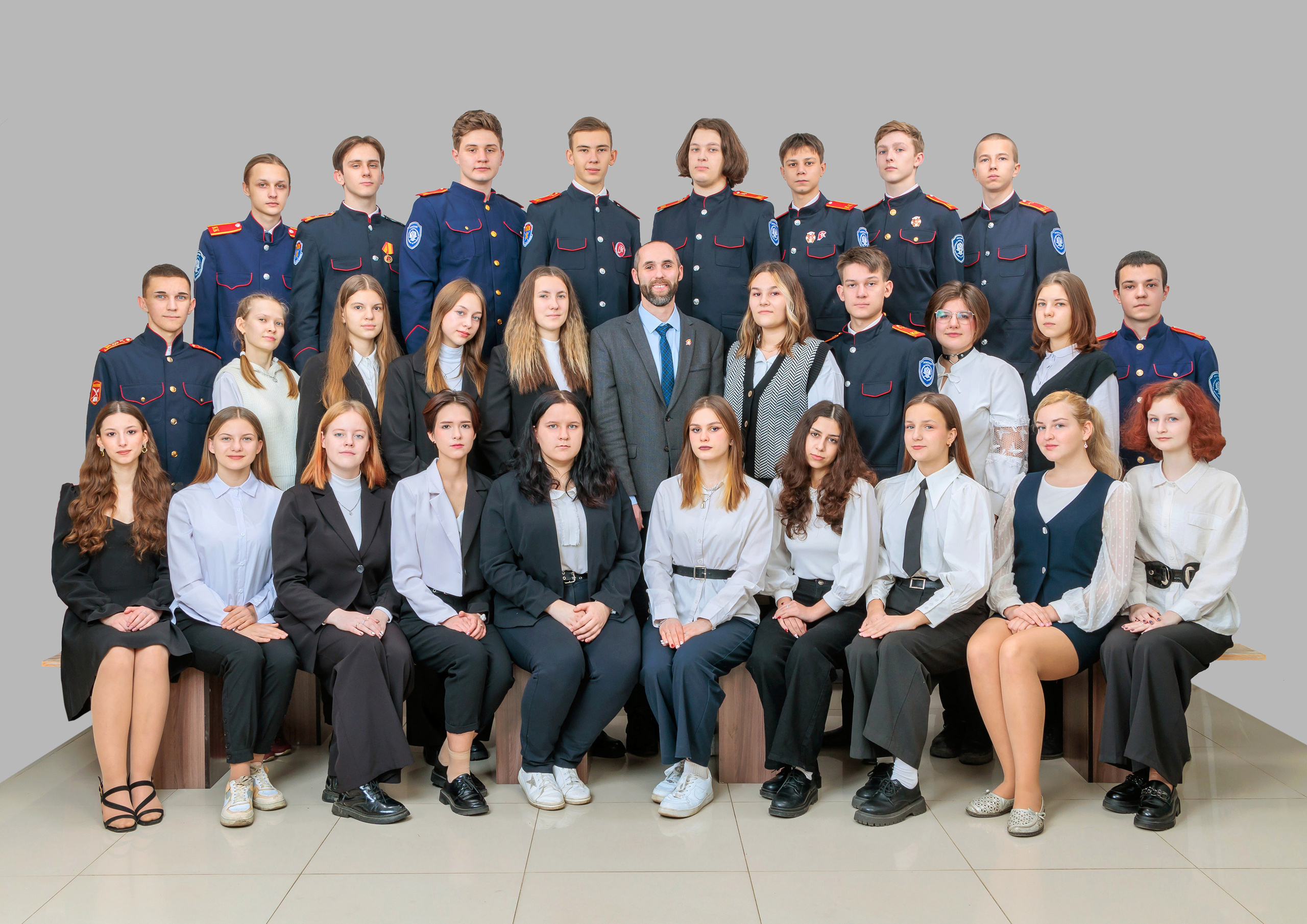 ВЫПУСК ВИНЬЕТКИ и ОБЩИЕ ФОТО. Выпускные фотоальбомы и фотокниги в г. Балашове, студия, сувениры