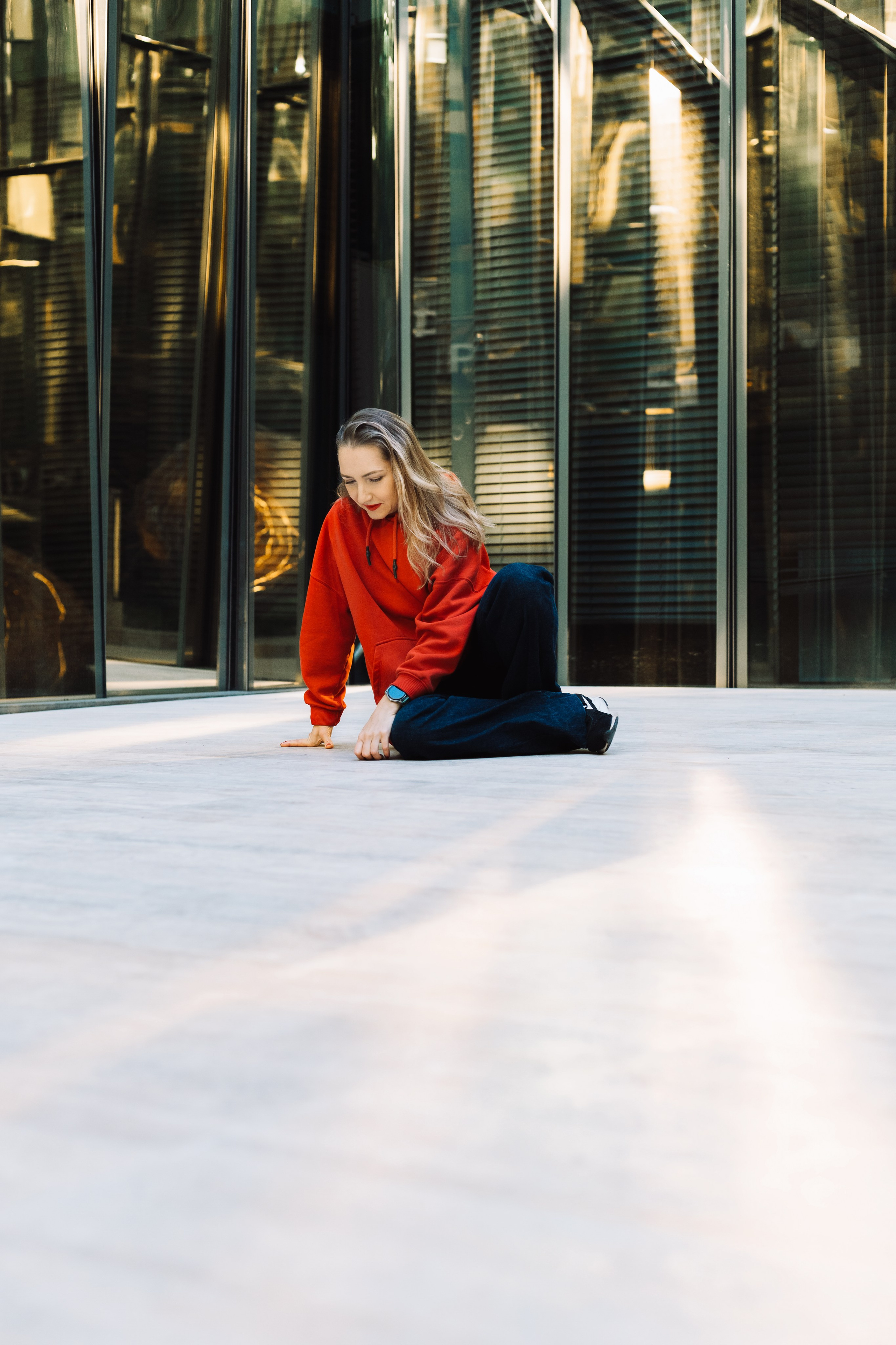 Наташа в Зазеркалье. Зеркальный дворик. Портфолио