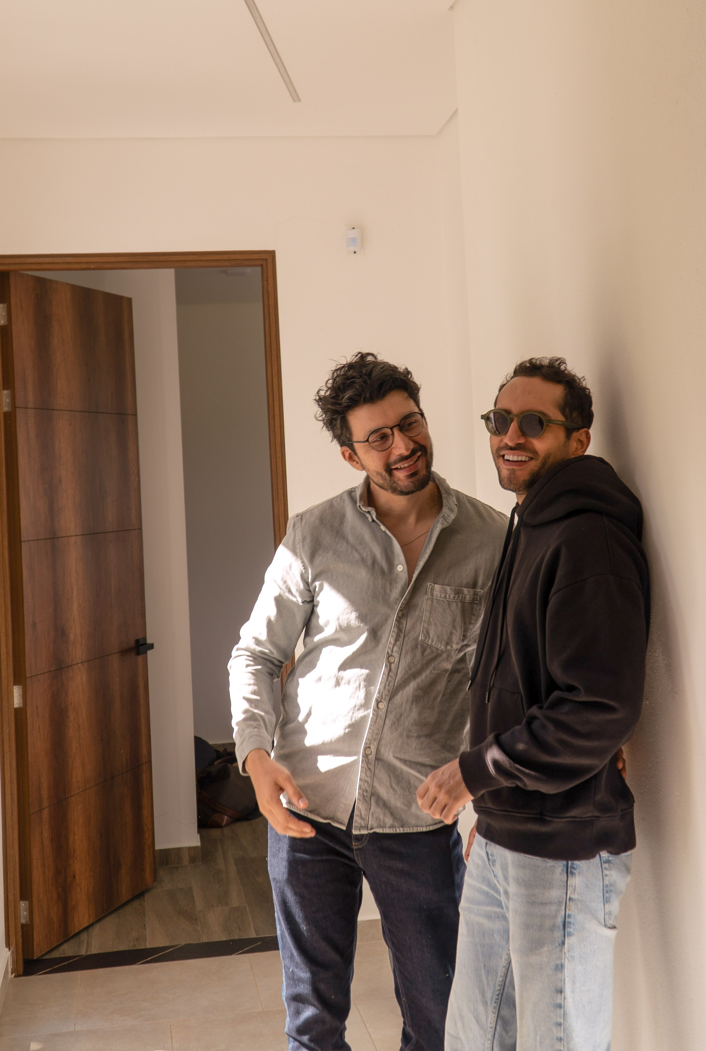 Before to go. Wedding Photographer in Barcelona and Medellin