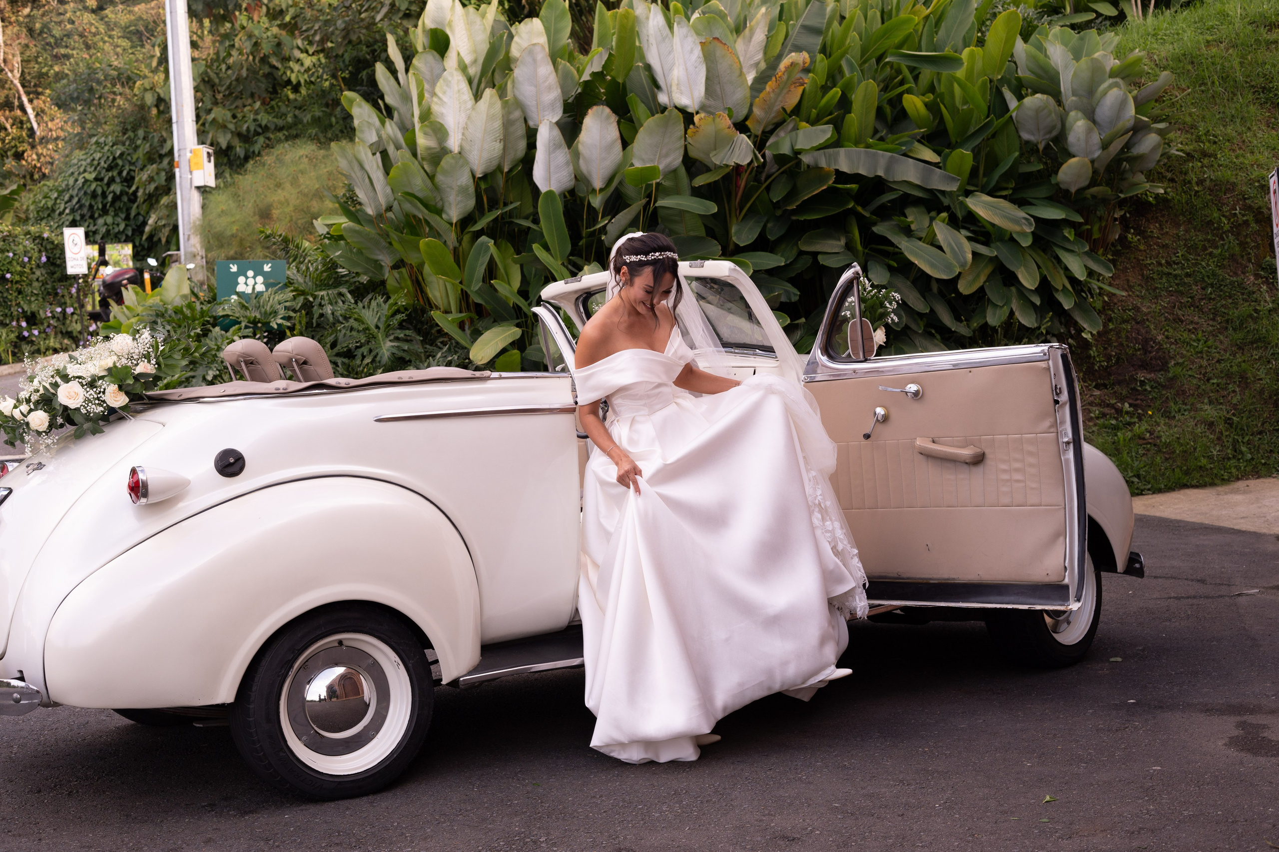 Natalia and Germano. Wedding Photographer in Barcelona and Medellin