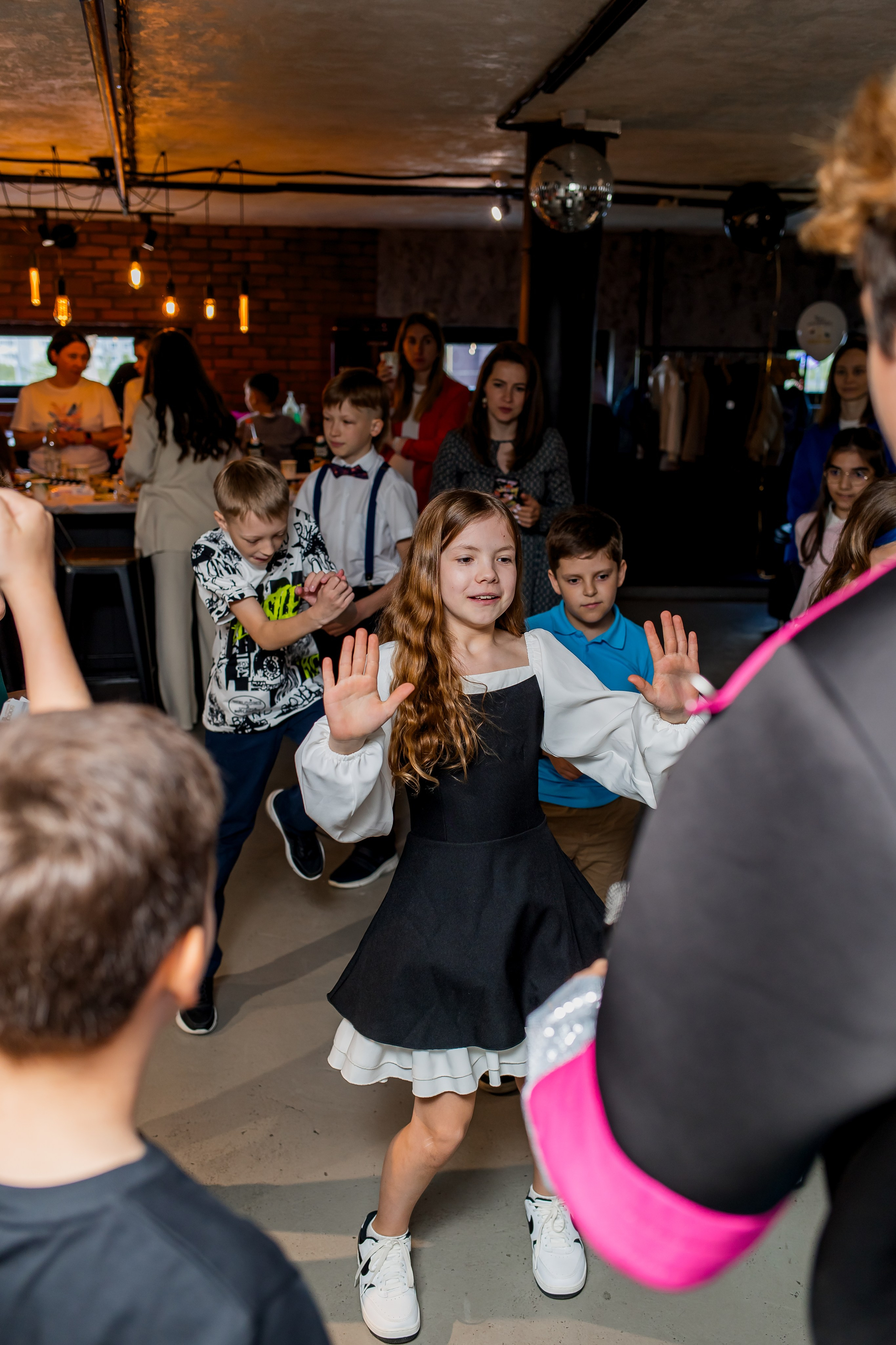 Выпускной 4 класс. Фотограф в Москве Авдеева Мария