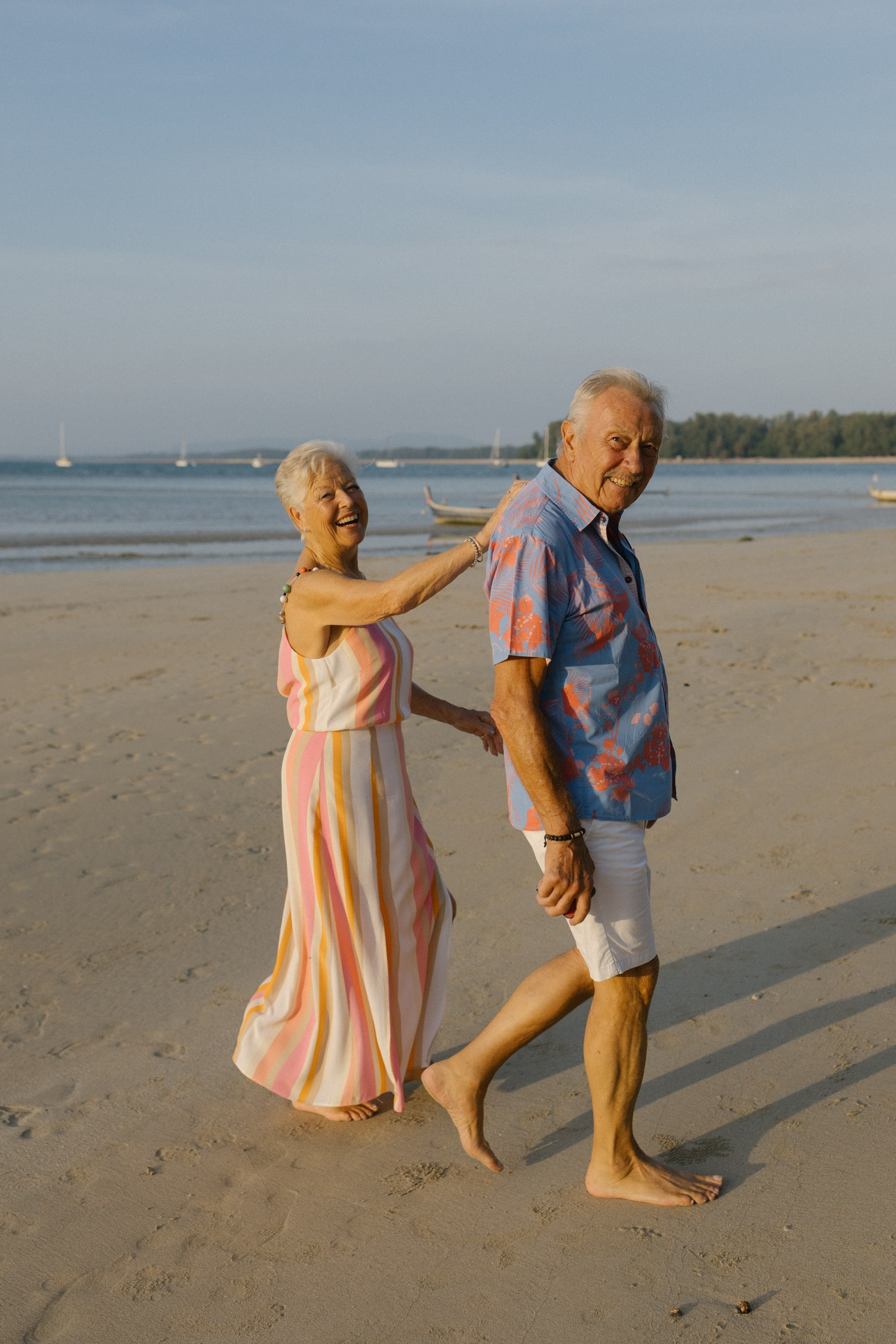 Family photoshoot in Phuket, Thailand. Fedor Lemeshko — Destination Wedding and Family Lifestyle photographer