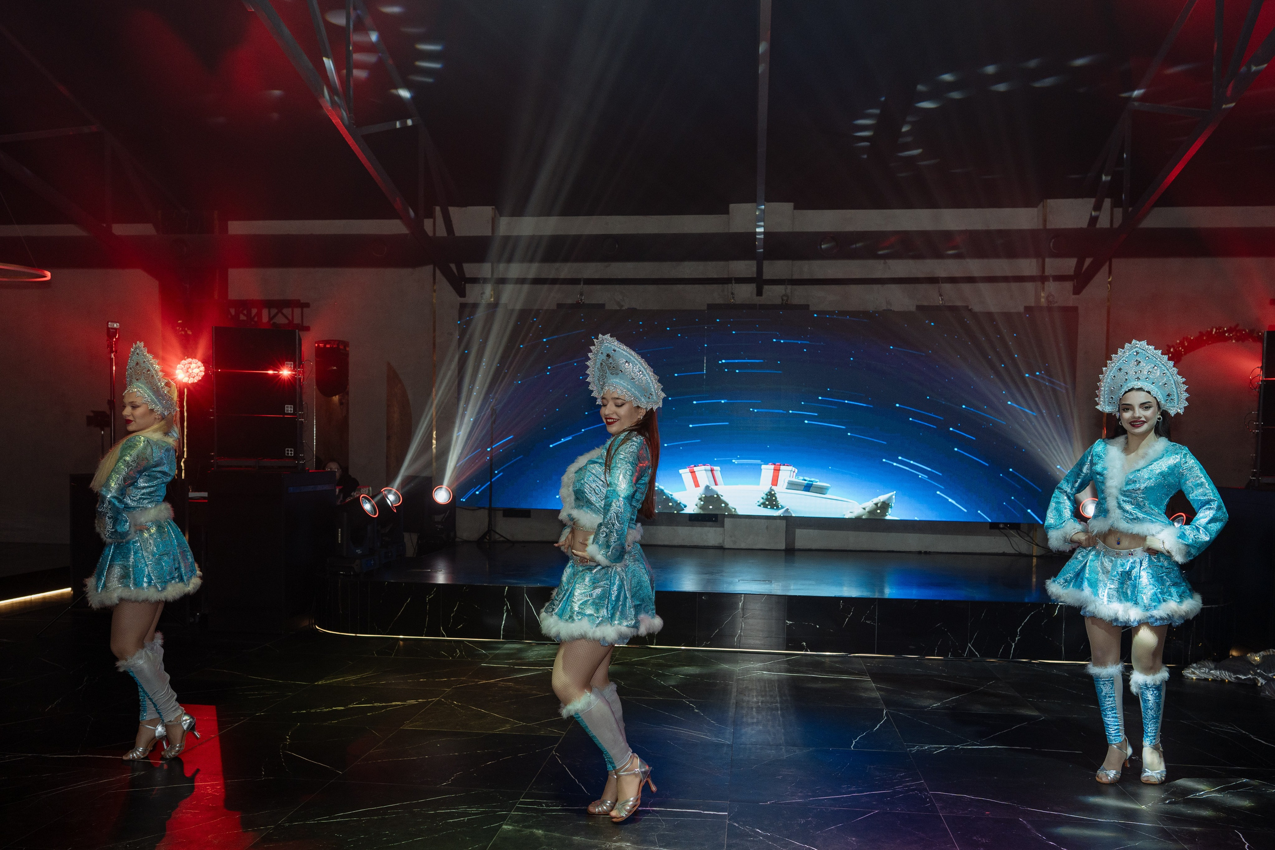 Альбион Тур